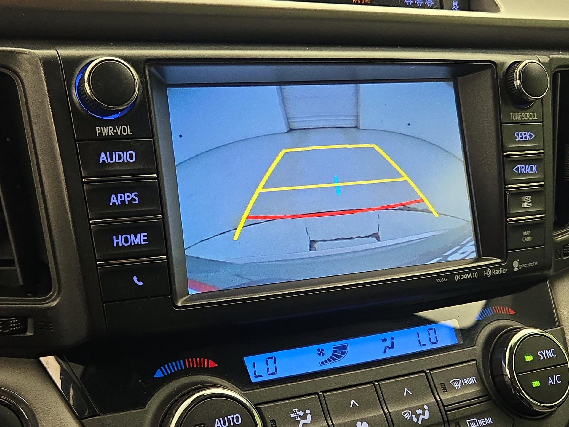 Thumbnail: 2018 Toyota RAV4 - 15