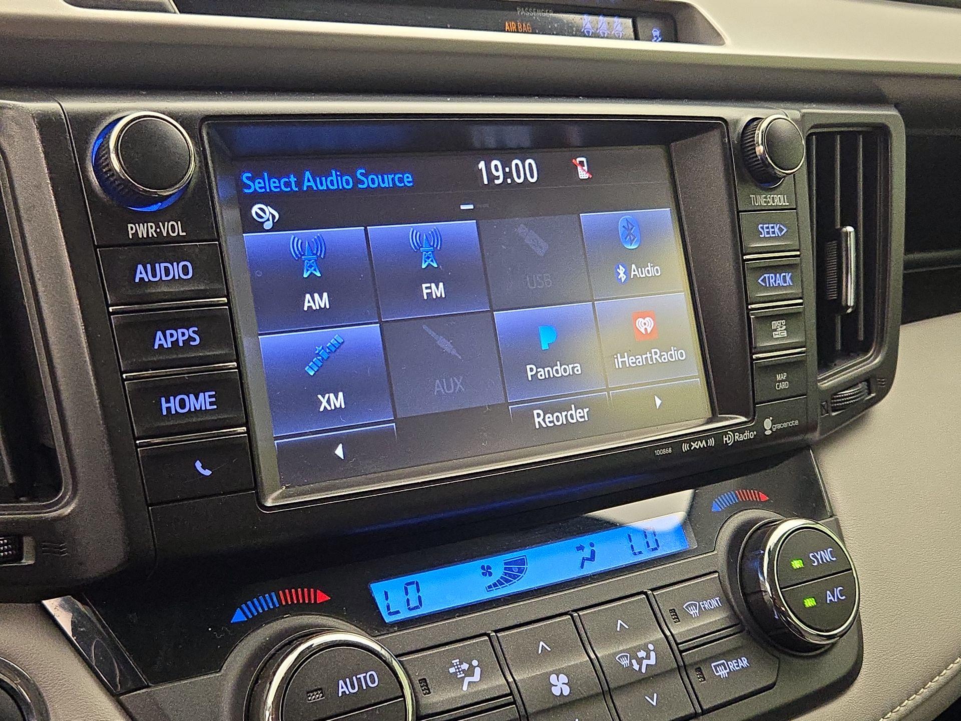 Thumbnail: 2018 Toyota RAV4 - 16