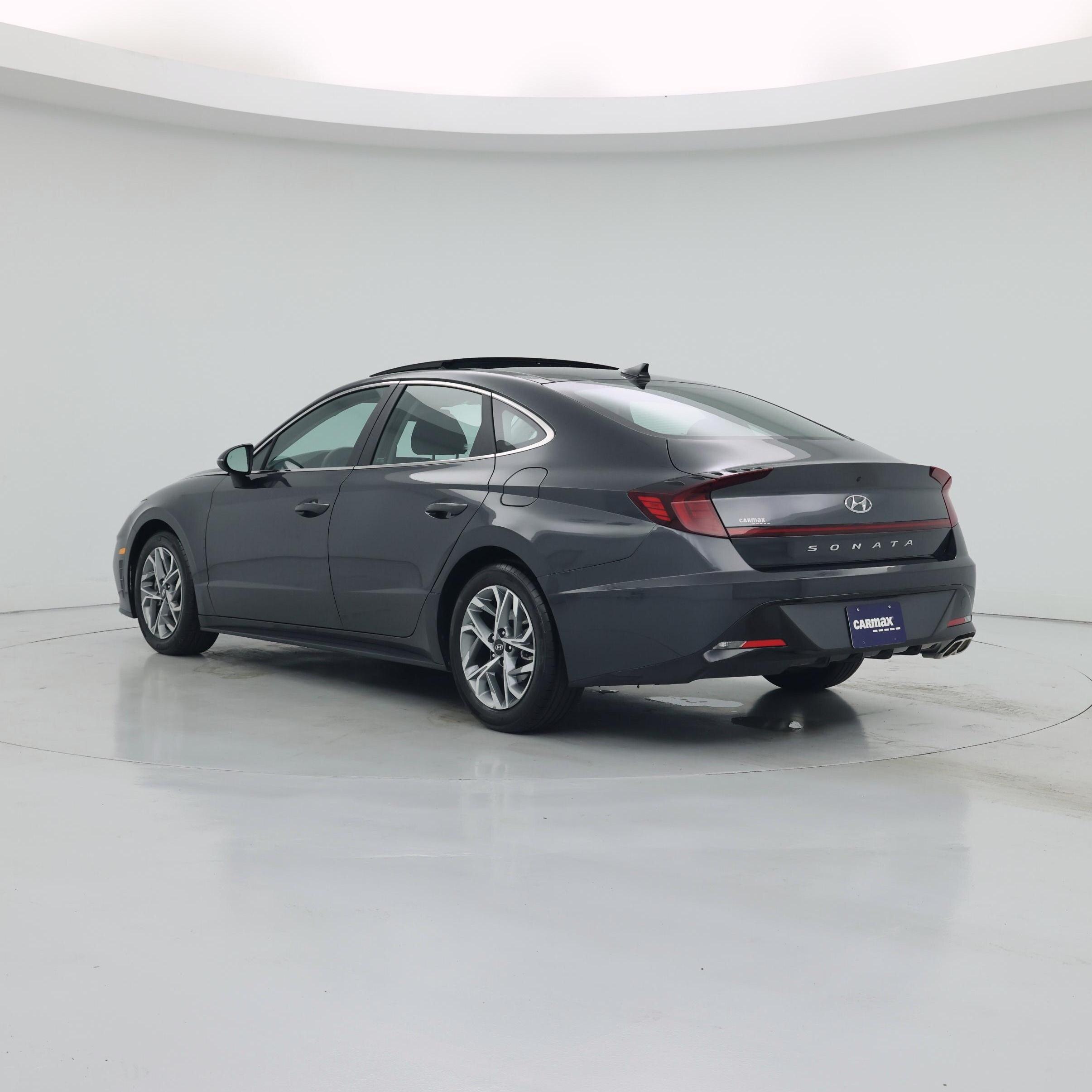 Thumbnail: 2023 Hyundai Sonata - 2