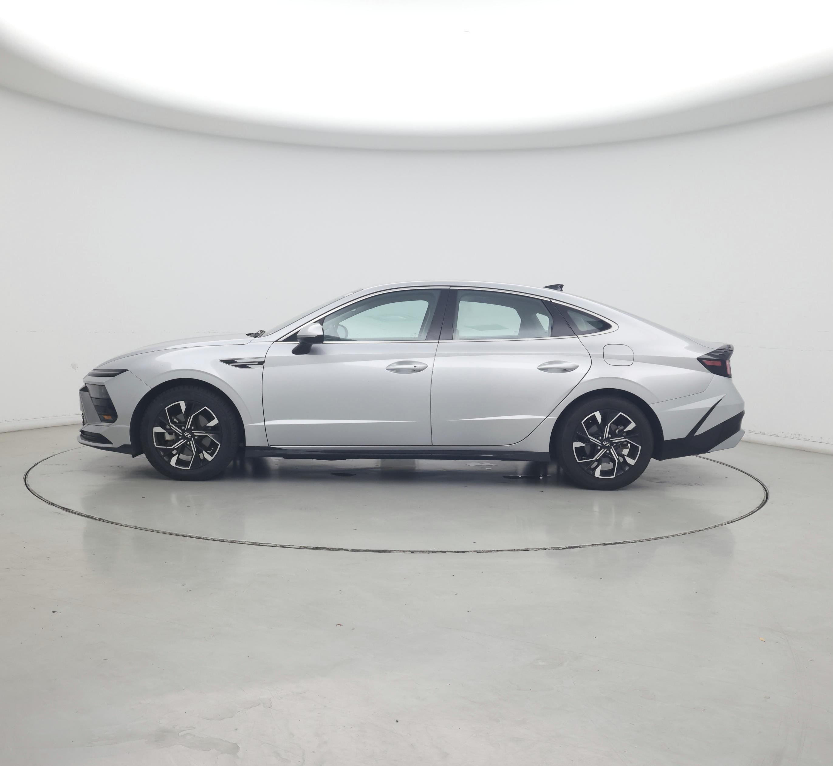 Thumbnail: 2024 Hyundai Sonata - 3