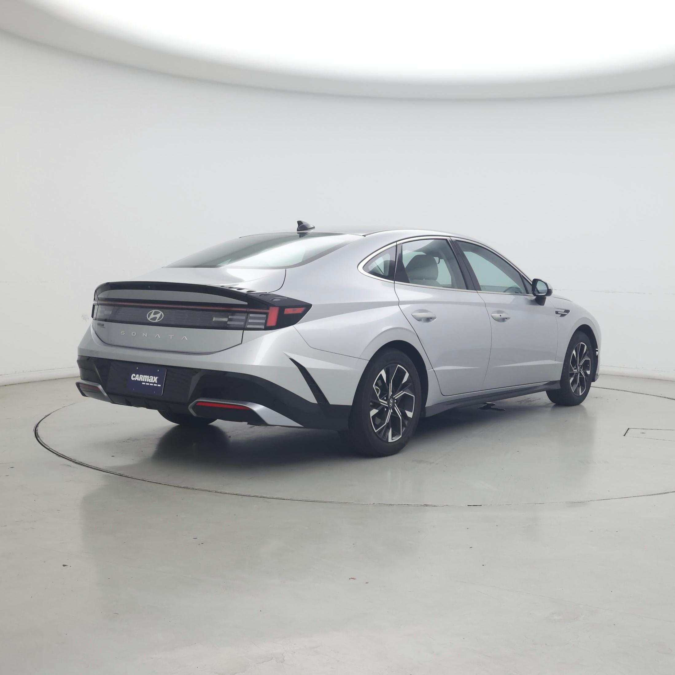 Thumbnail: 2024 Hyundai Sonata - 8