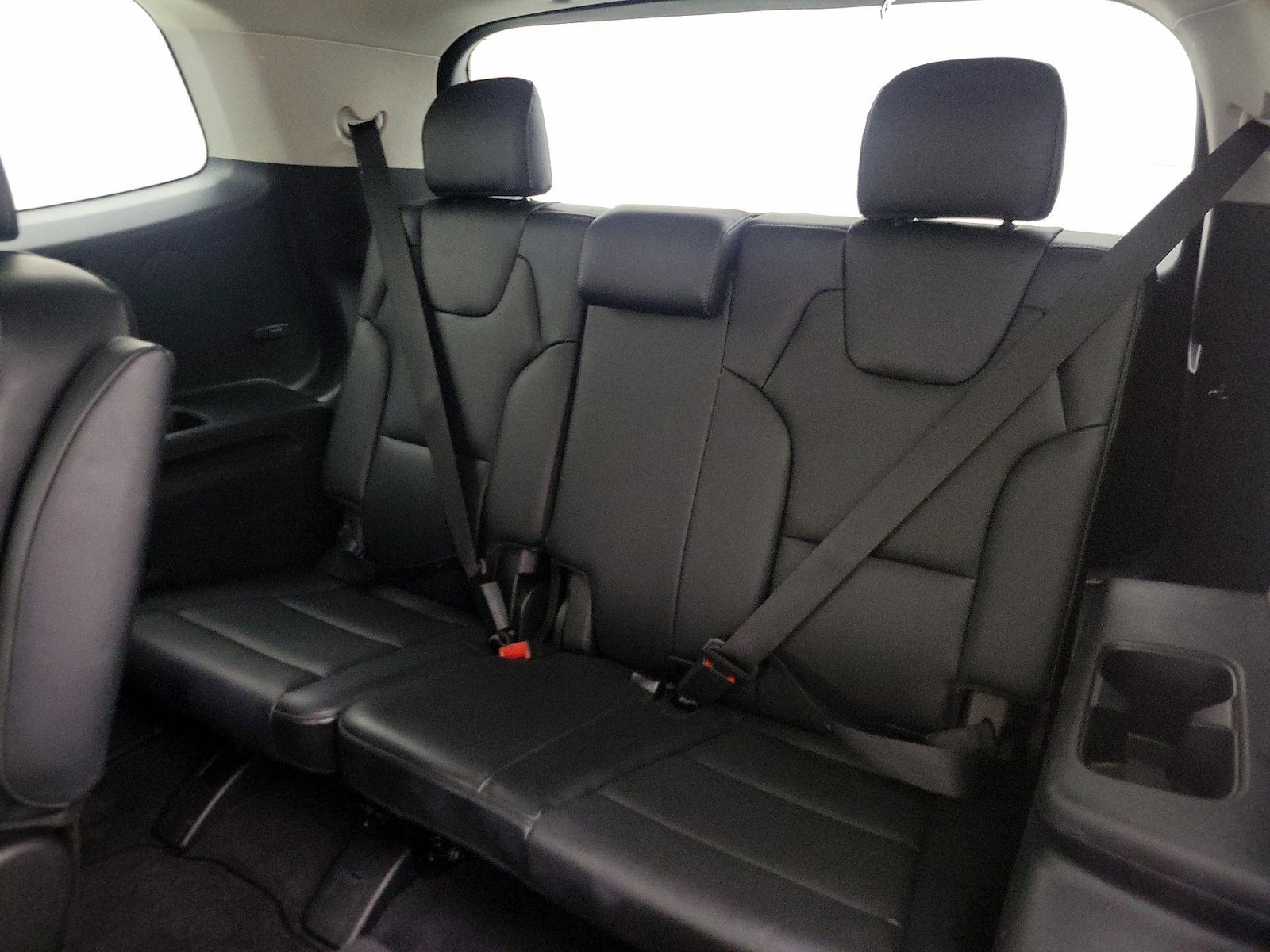 2025 Kia Telluride S - Photo 23