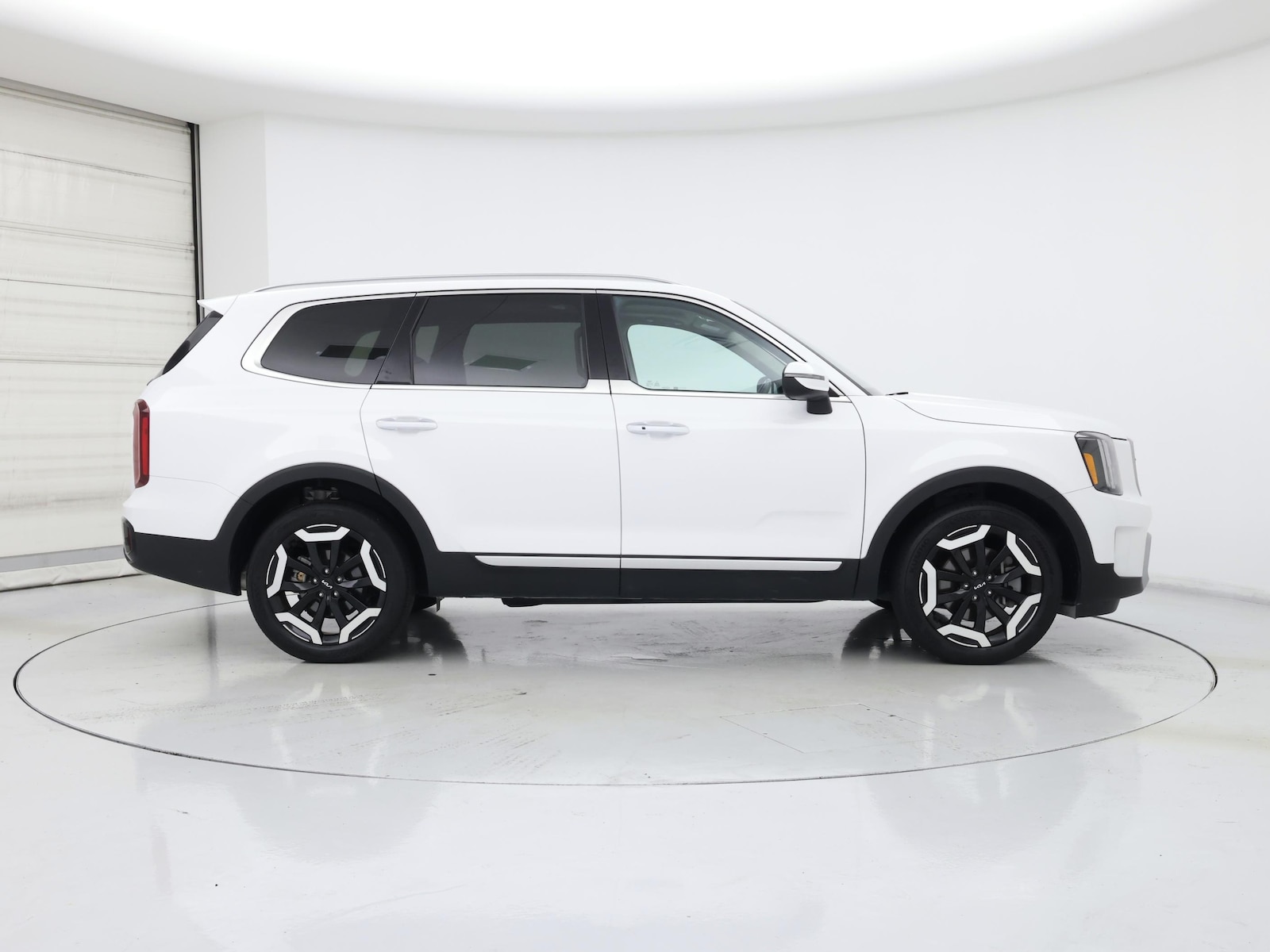 2025 Kia Telluride S - Photo 8