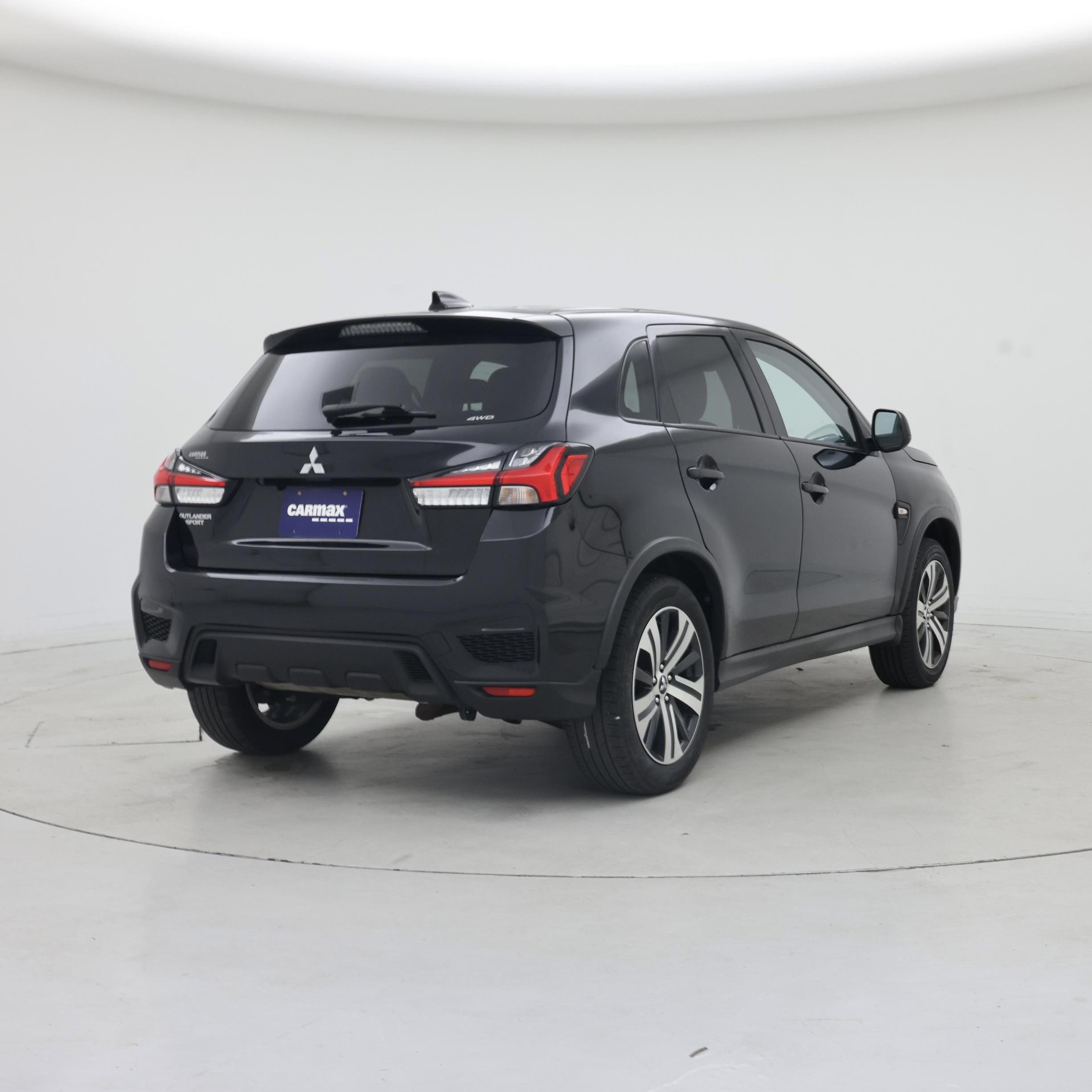 Thumbnail: 2023 Mitsubishi Outlander Sport - 8