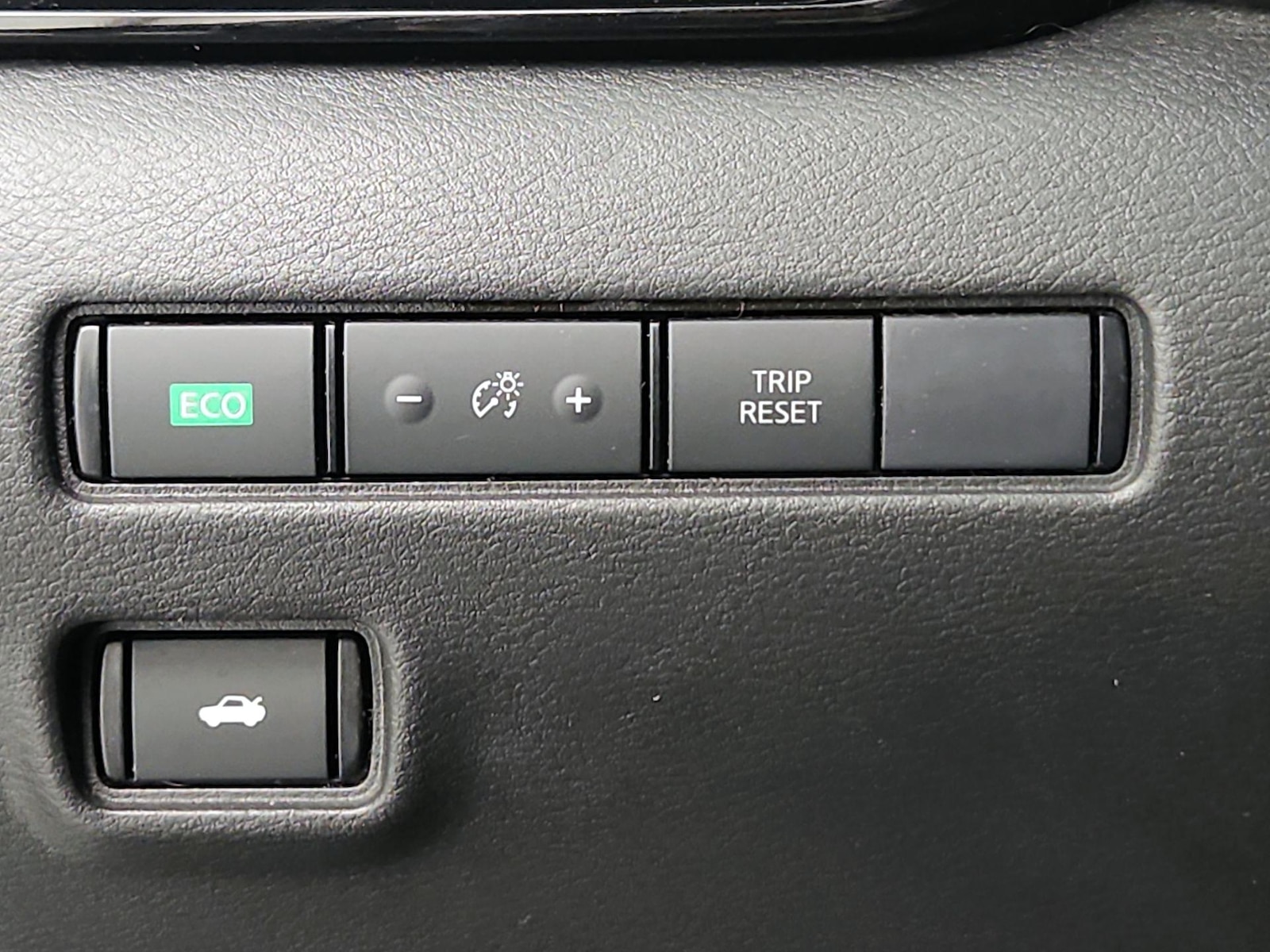 2024 Nissan Sentra SV - Photo 14