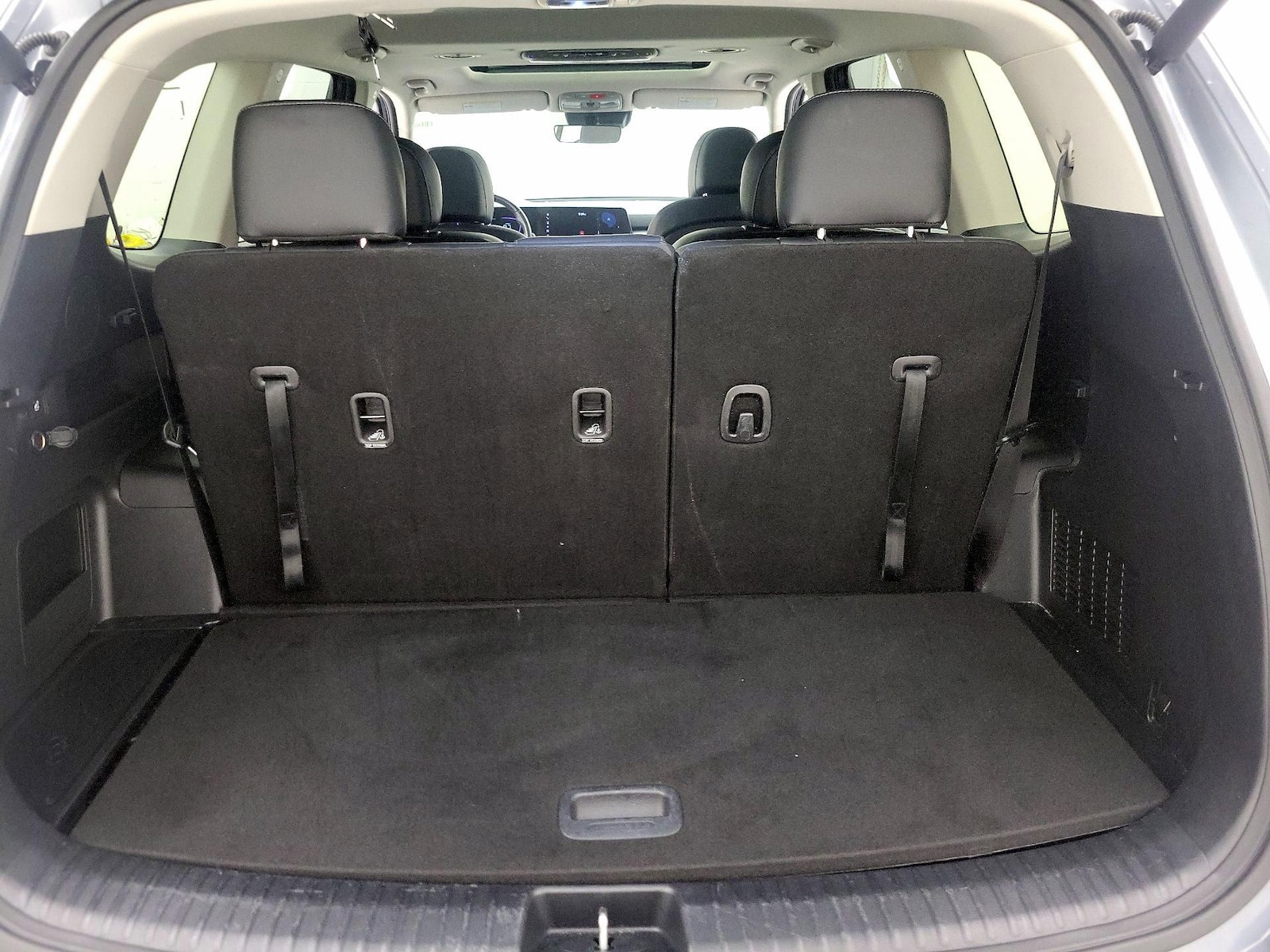 2025 Kia Telluride S - Photo 24