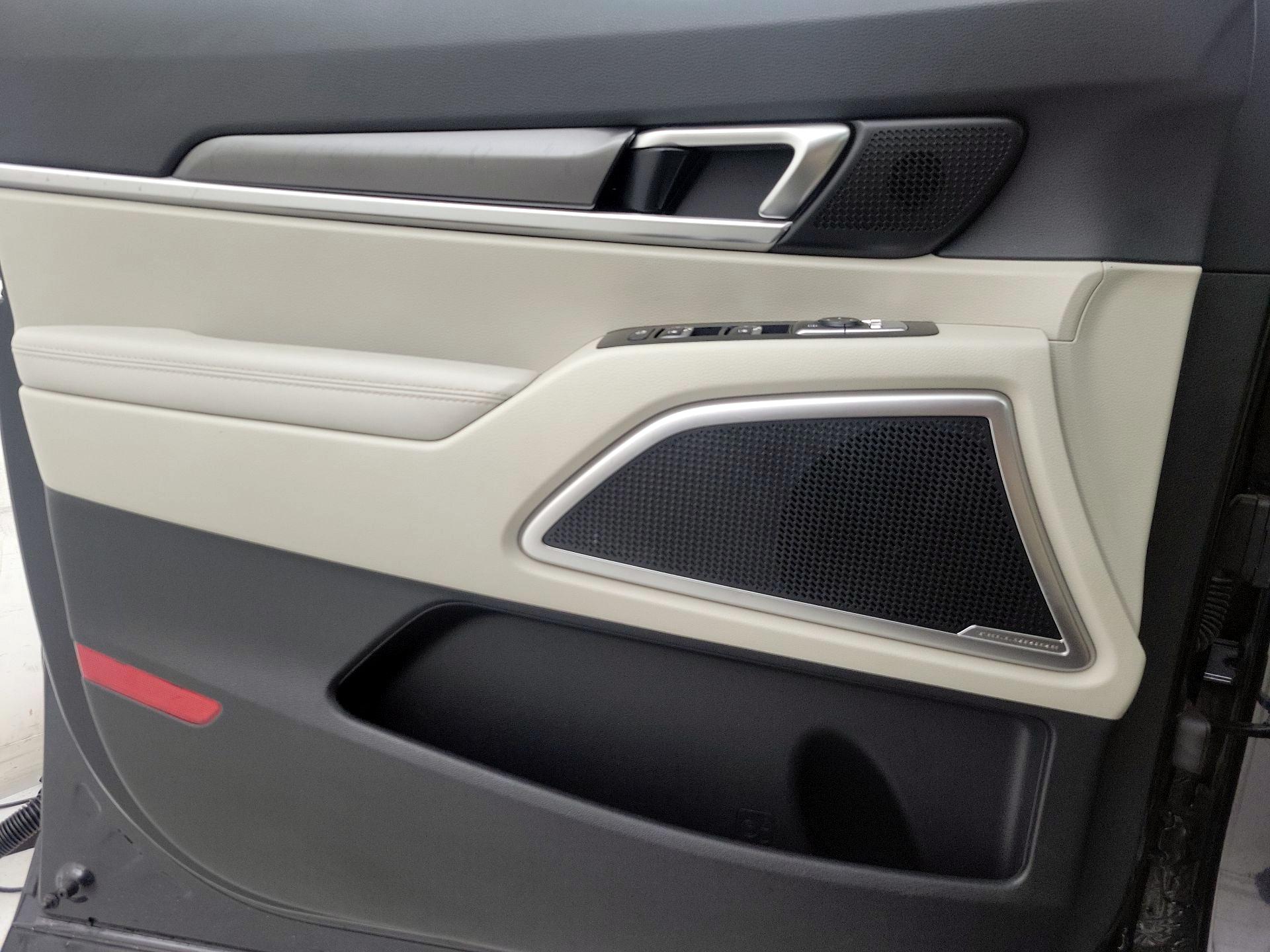 Thumbnail: 2025 Kia Telluride - 12
