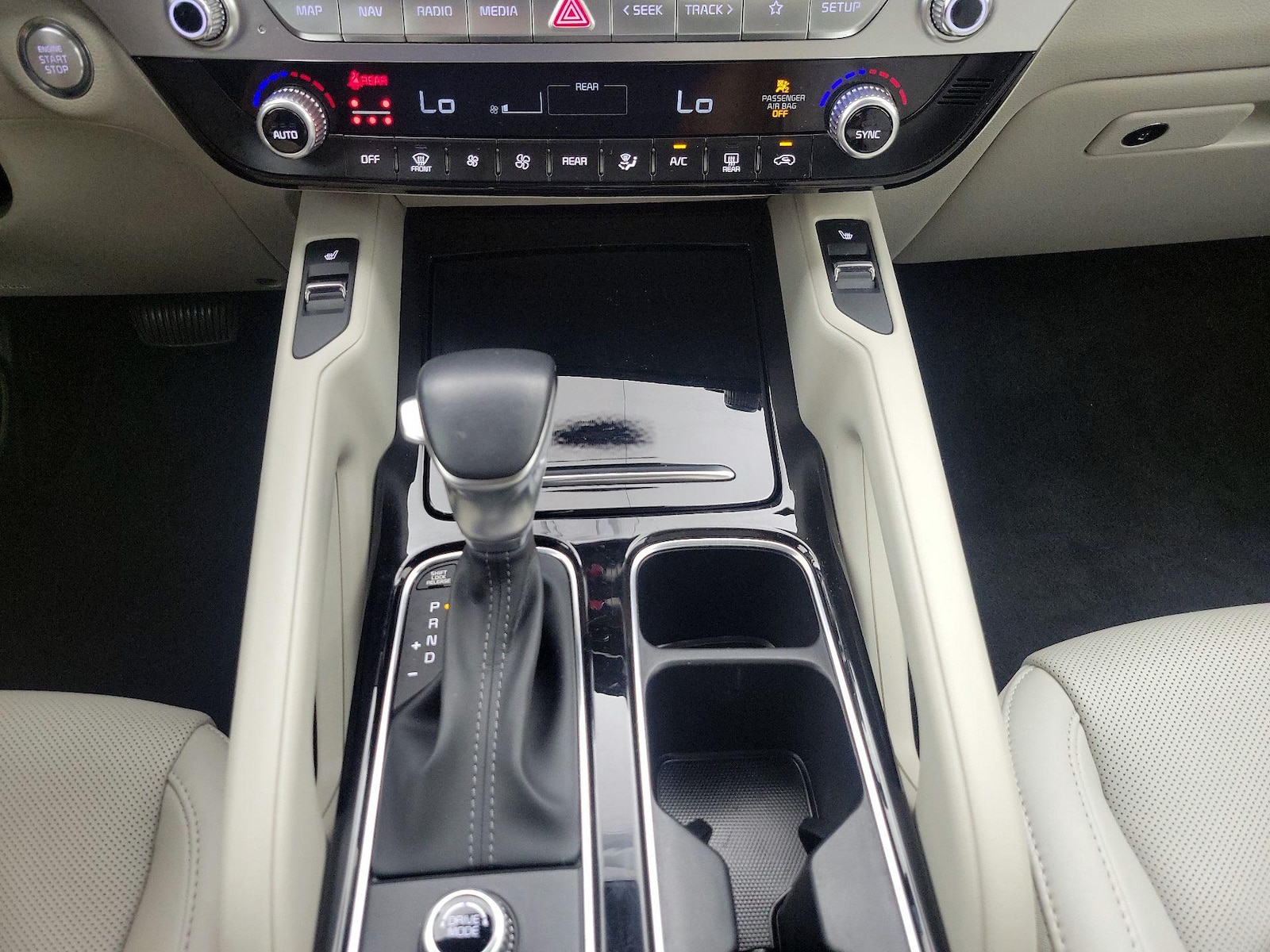 2025 Kia Telluride S - Photo 19