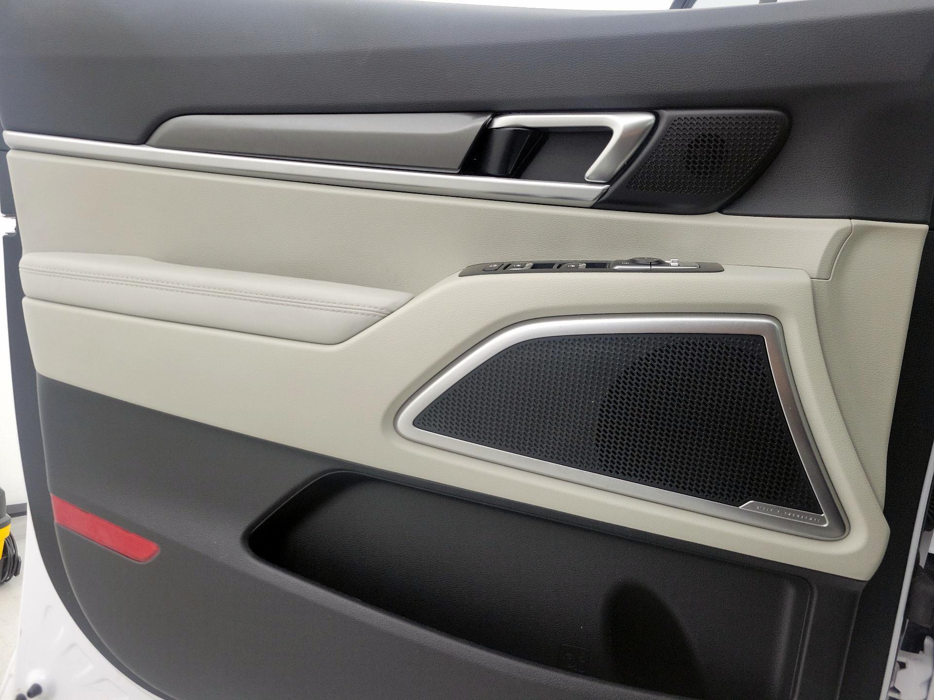 Thumbnail: 2025 Kia Telluride - 12