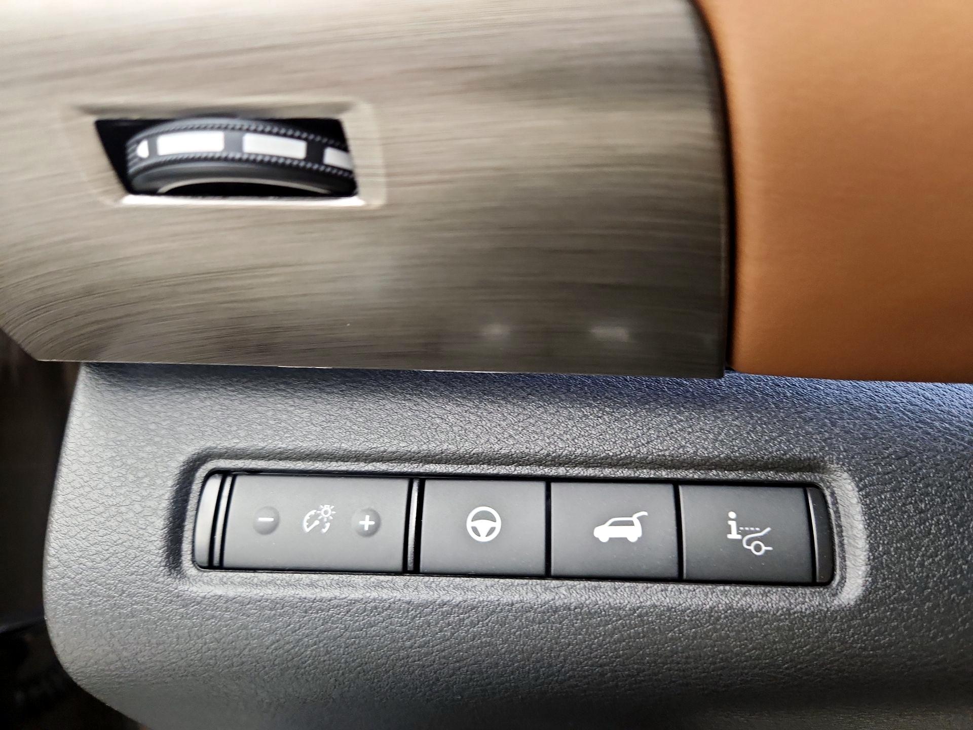 Thumbnail: 2024 Nissan Pathfinder - 13