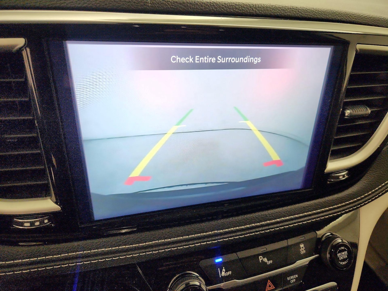 2024 Chrysler Pacifica PHEV Select - Photo 16