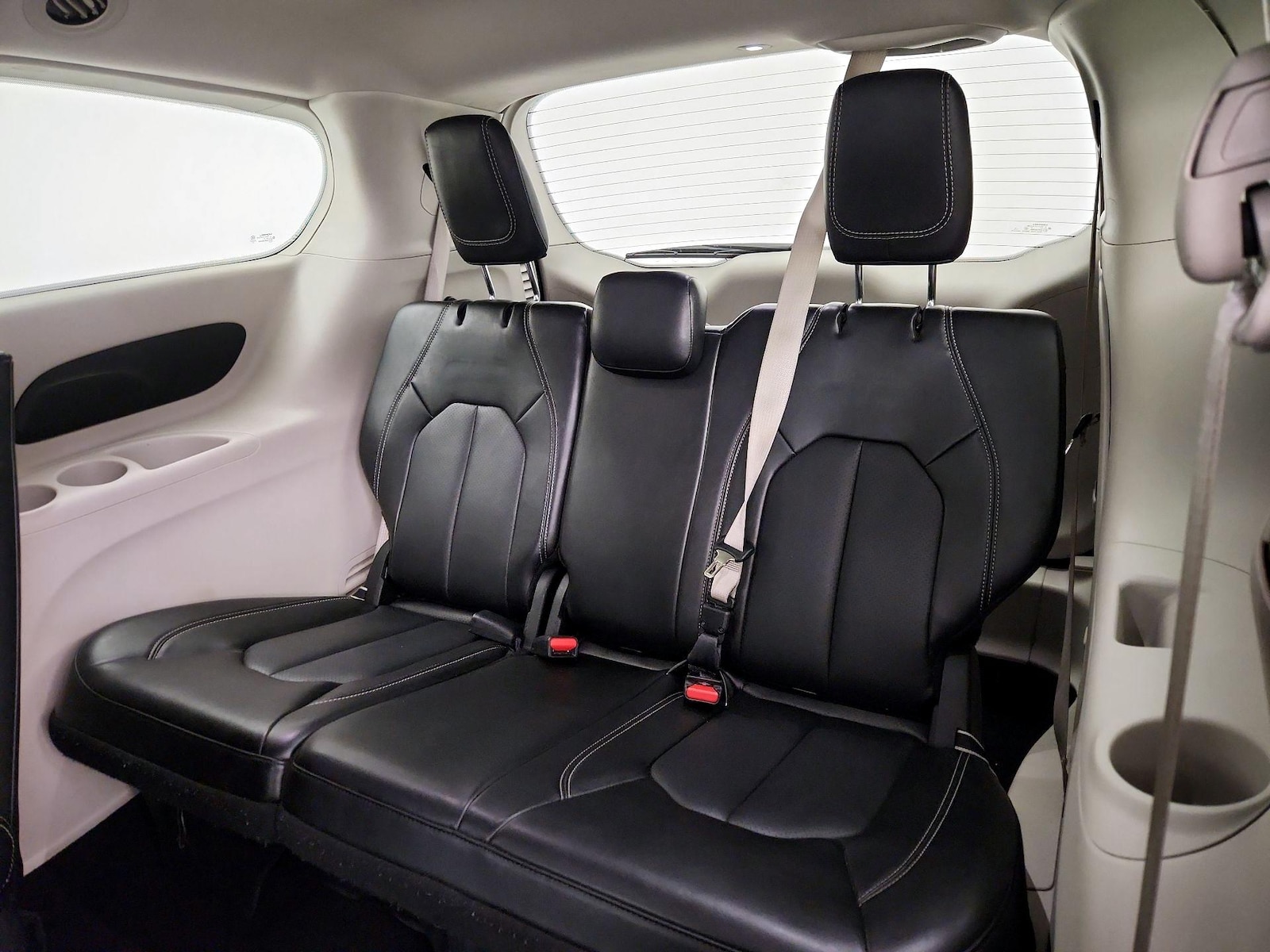 2024 Chrysler Pacifica PHEV Select - Photo 22