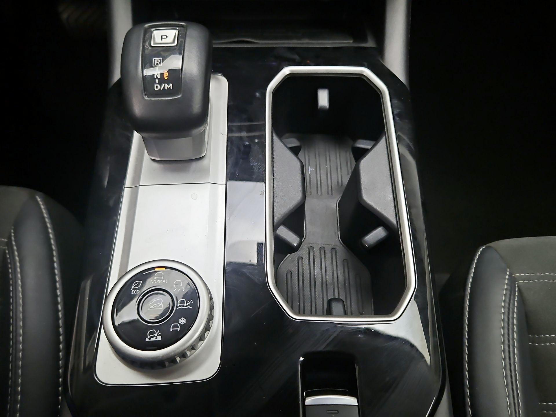 Thumbnail: 2025 Mitsubishi Outlander - 18