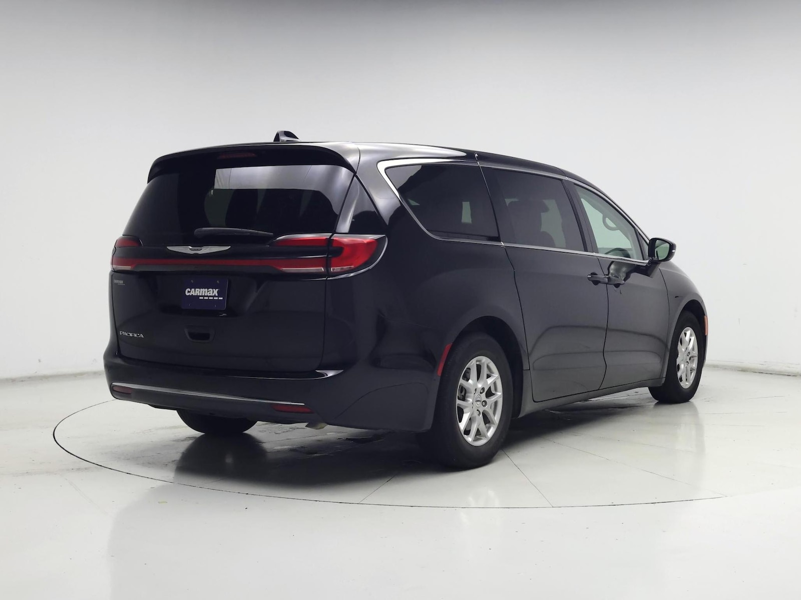 2024 Chrysler Pacifica Touring L - Photo 9