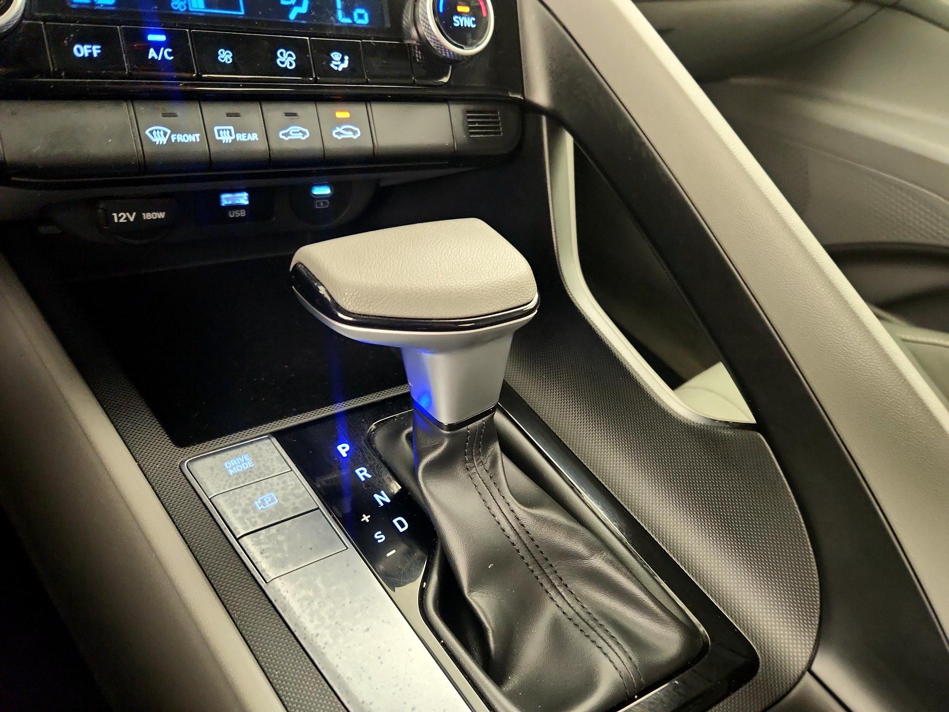 Thumbnail: 2024 Hyundai Elantra - 18