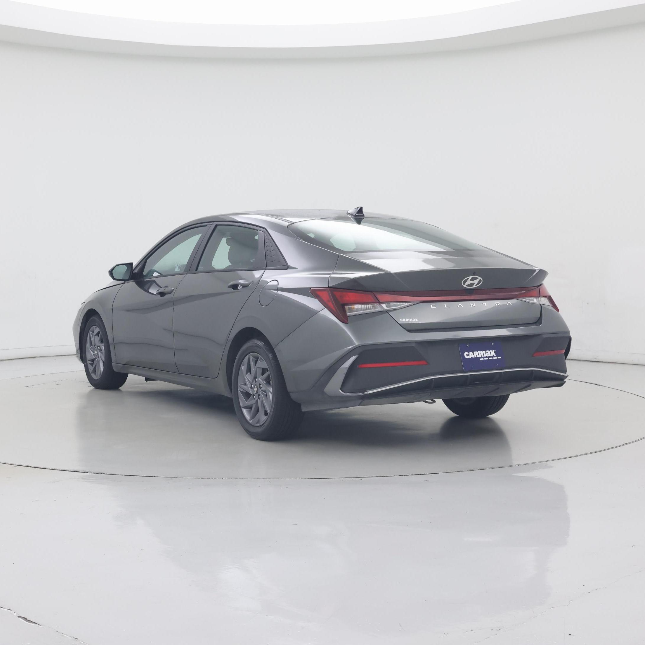 Thumbnail: 2024 Hyundai Elantra - 2