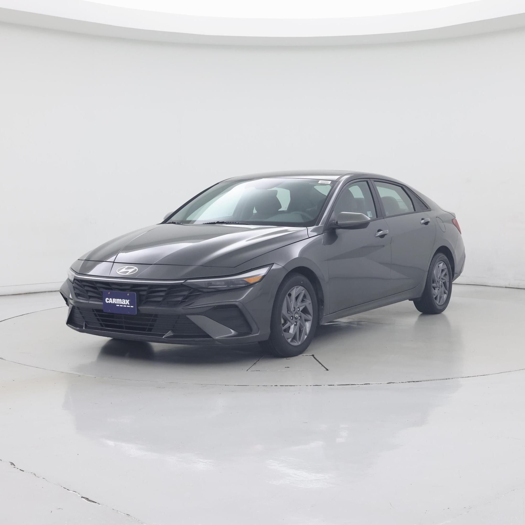Thumbnail: 2024 Hyundai Elantra - 4