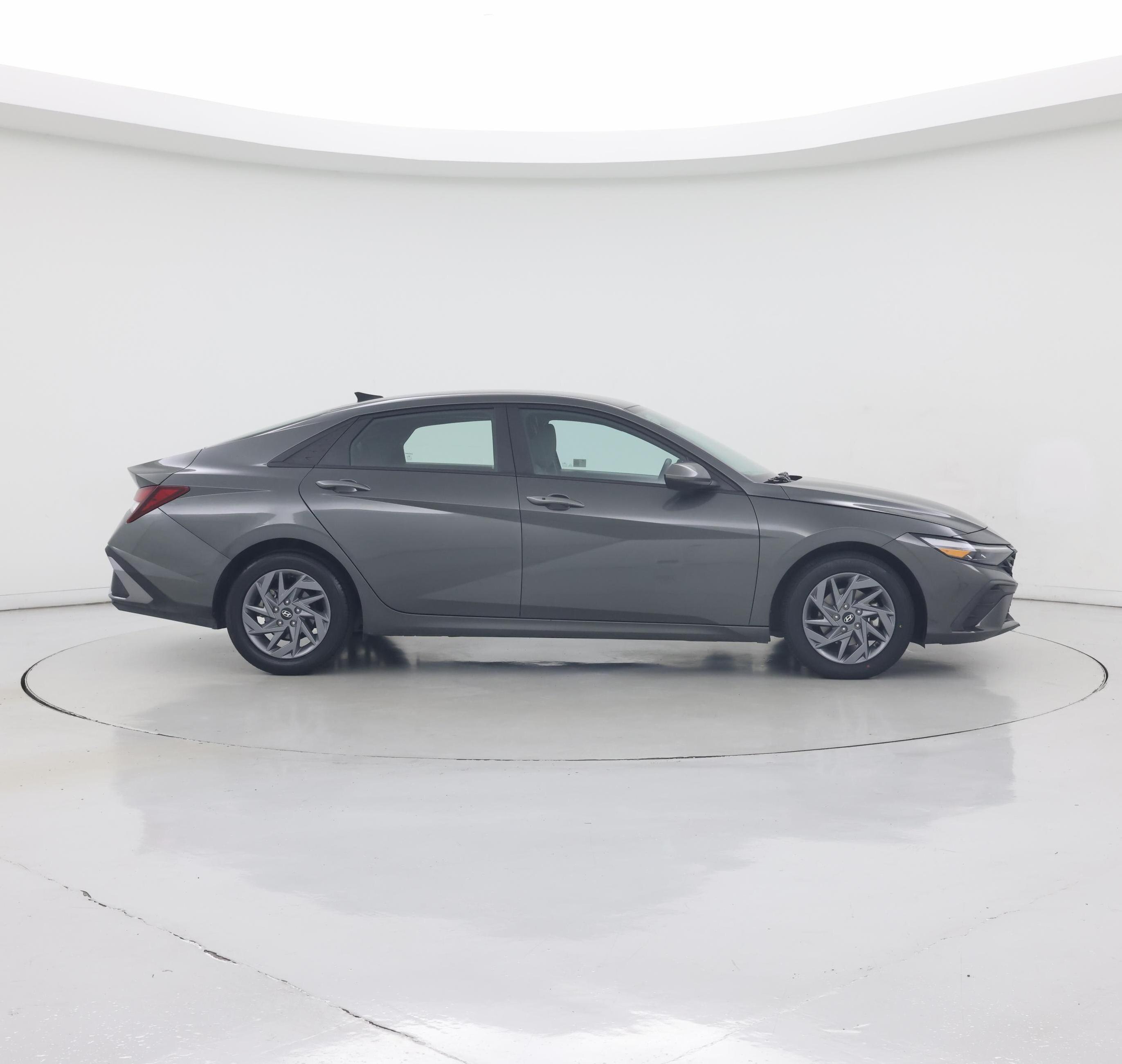 Thumbnail: 2024 Hyundai Elantra - 7
