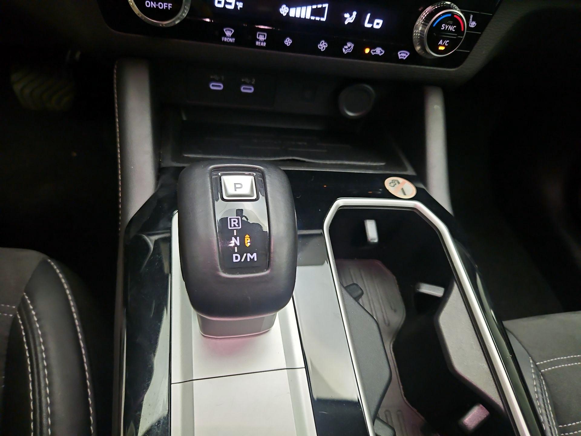 Thumbnail: 2025 Mitsubishi Outlander - 18