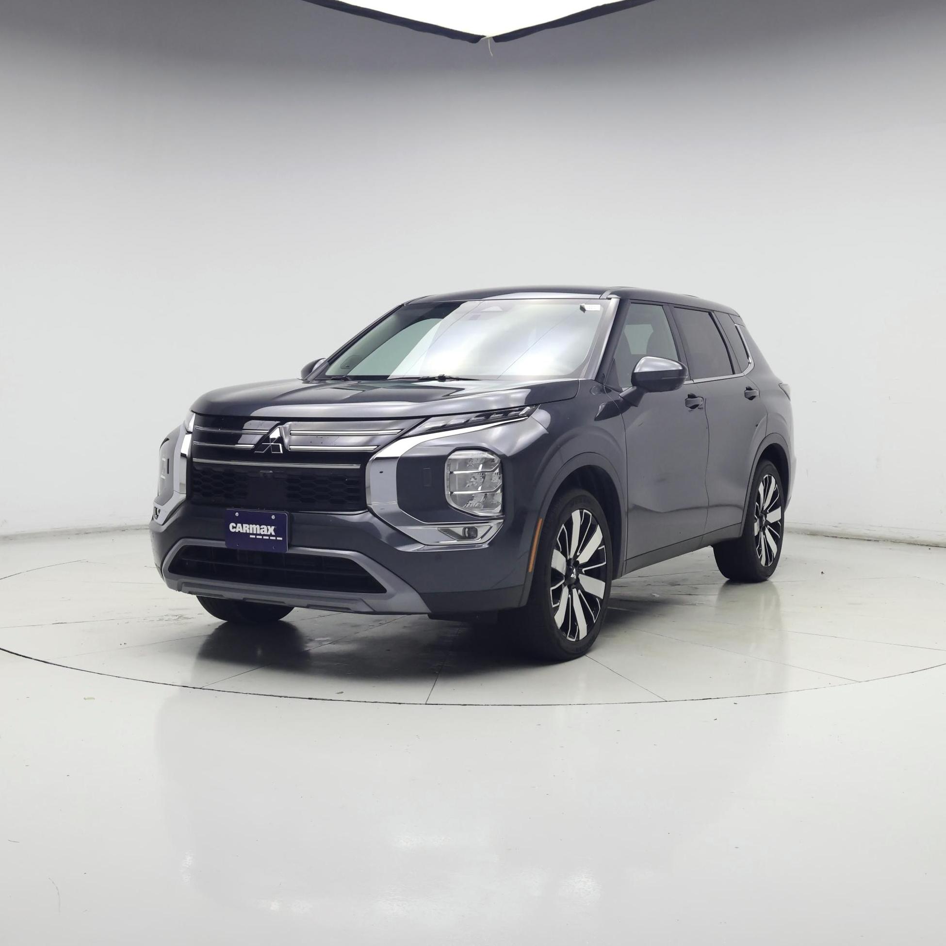 Thumbnail: 2025 Mitsubishi Outlander - 4
