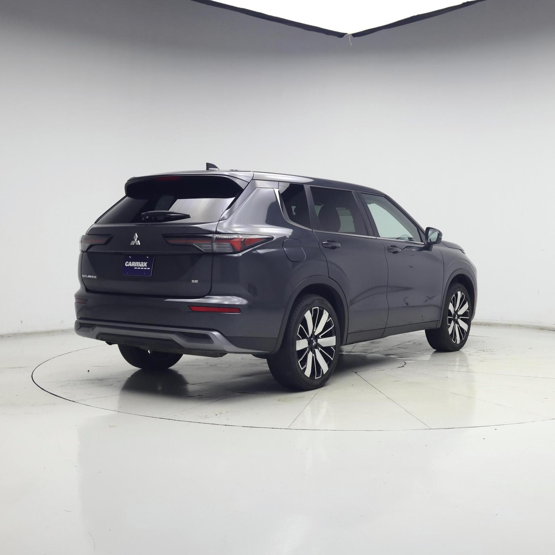 Thumbnail: 2025 Mitsubishi Outlander - 8