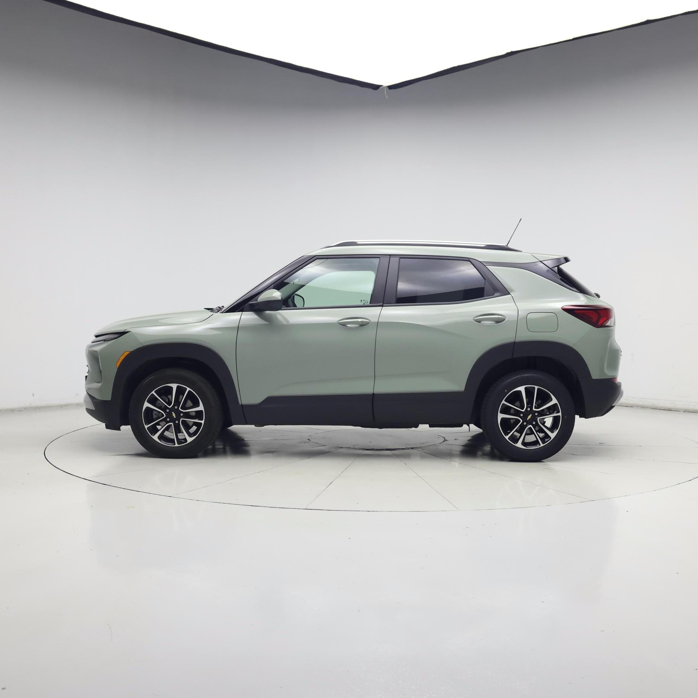 Thumbnail: 2025 Chevrolet TrailBlazer - 3