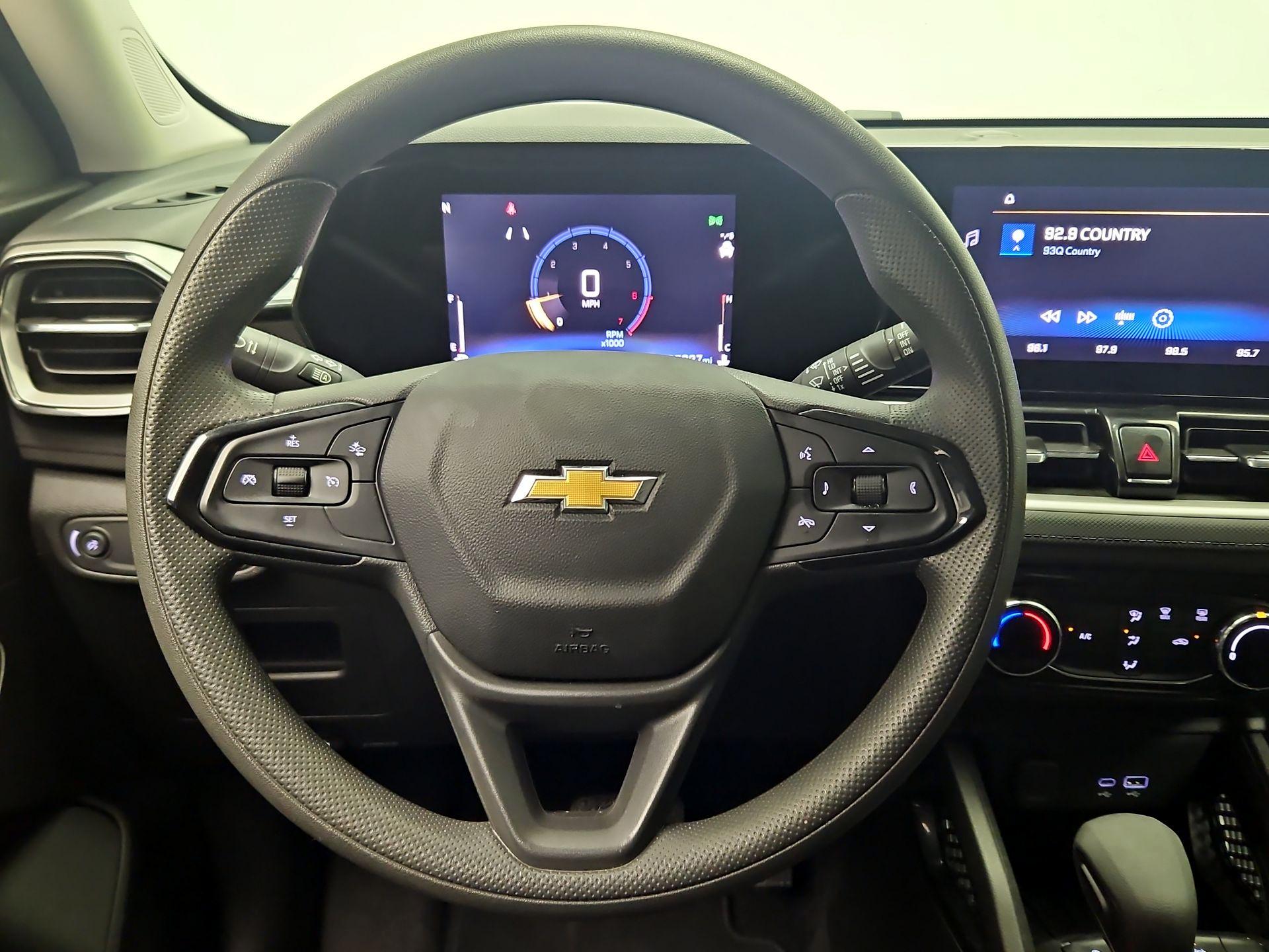 Thumbnail: 2025 Chevrolet TrailBlazer - 10