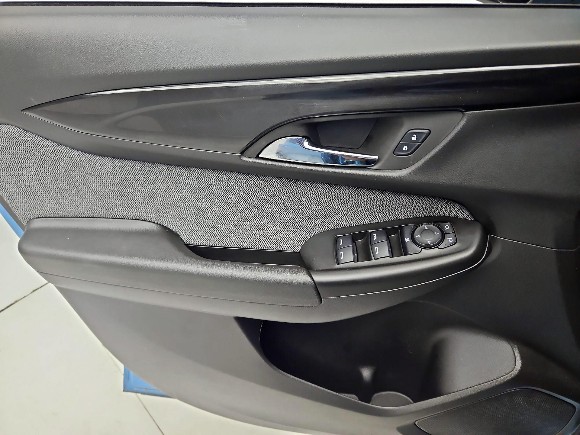 Thumbnail: 2025 Chevrolet TrailBlazer - 12