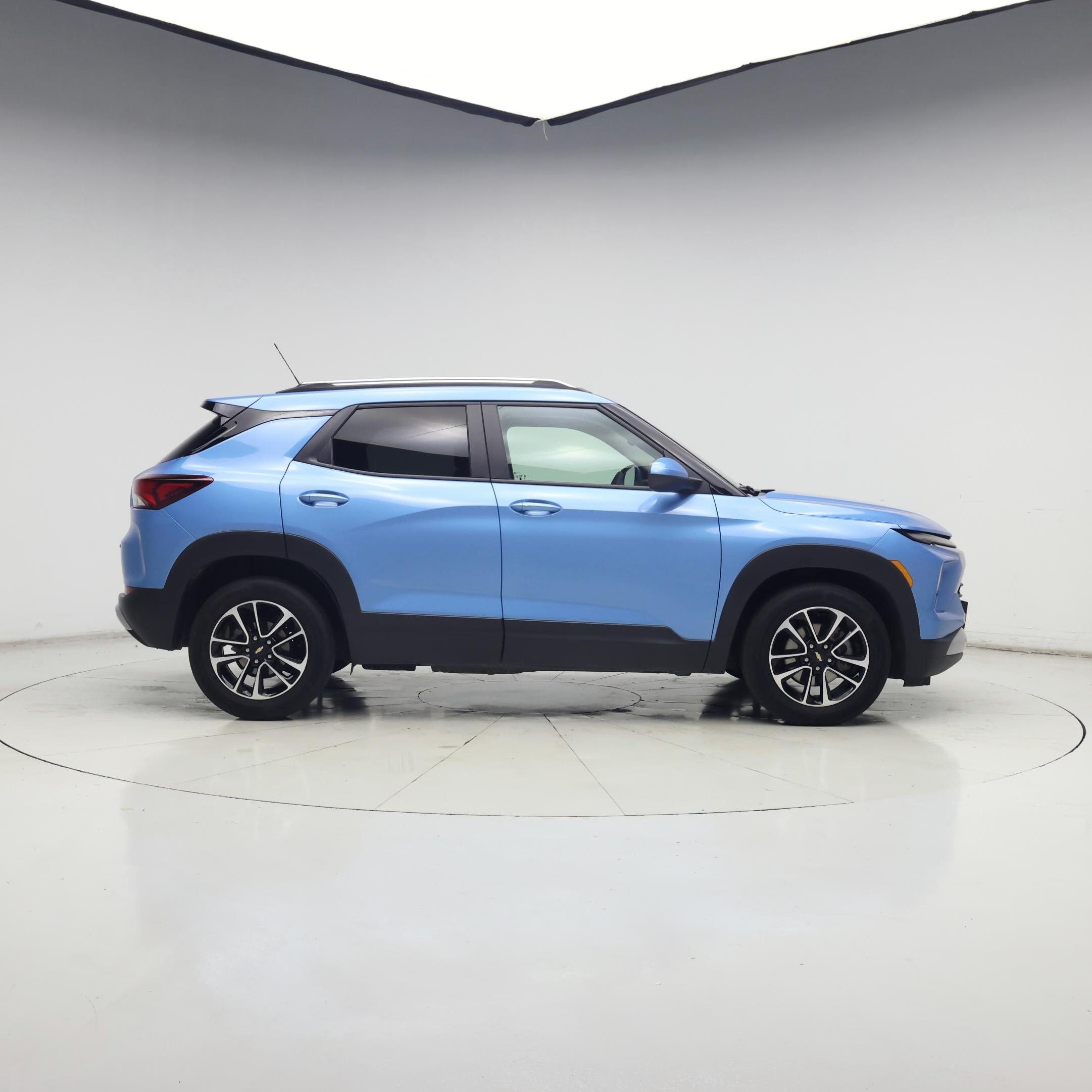 Thumbnail: 2025 Chevrolet TrailBlazer - 3