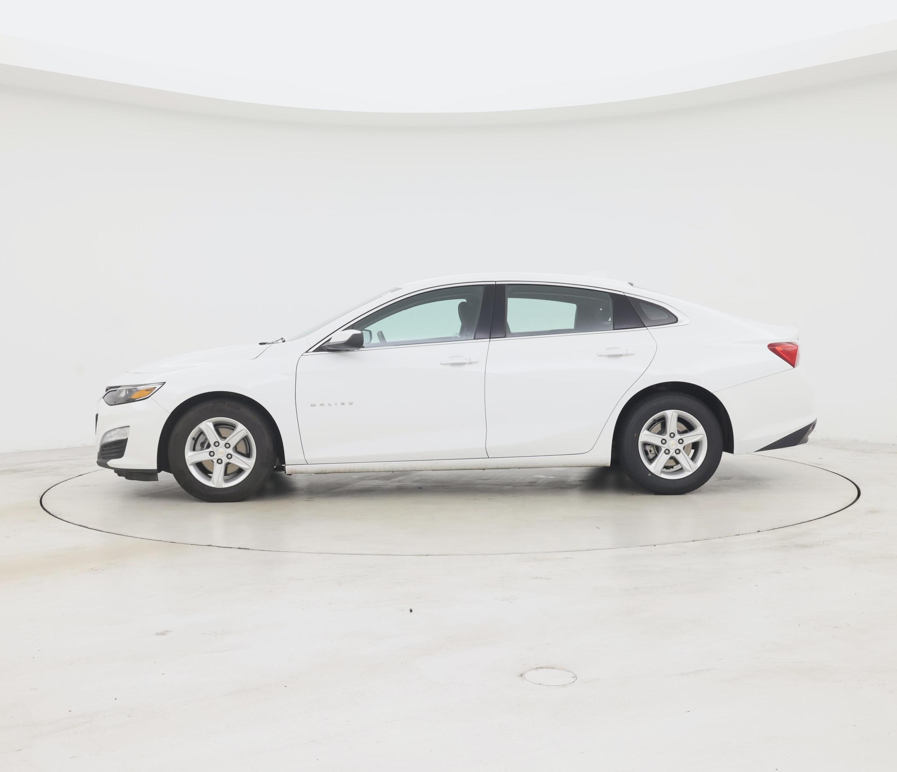 Thumbnail: 2024 Chevrolet Malibu - 3