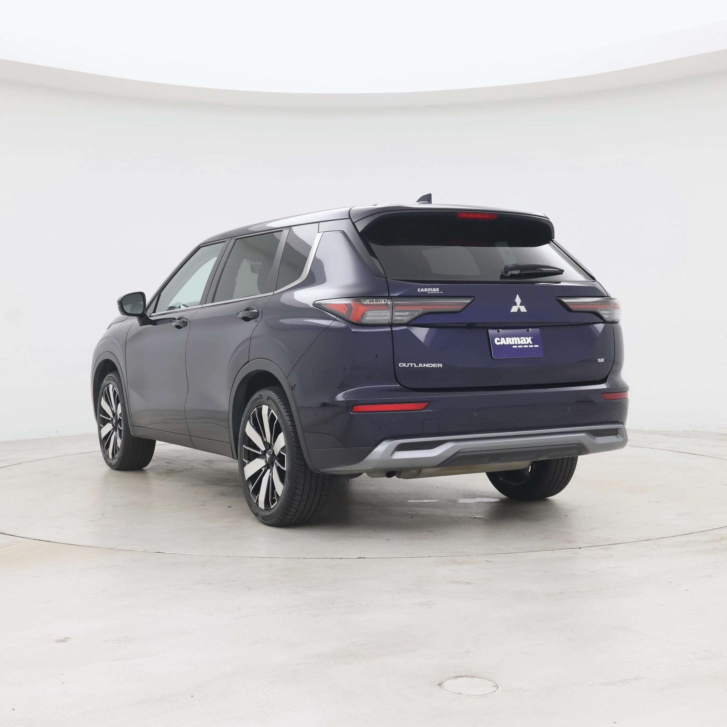 Thumbnail: 2025 Mitsubishi Outlander - 2