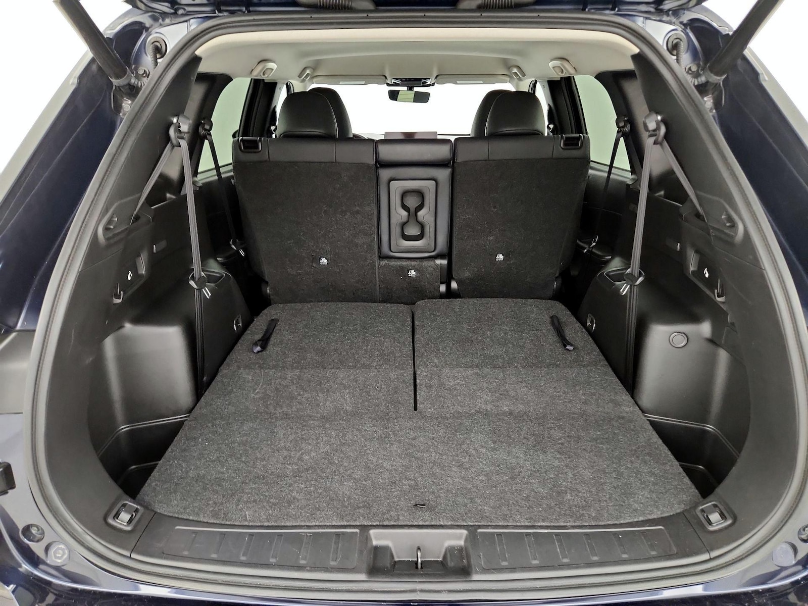 2025 Mitsubishi Outlander SE - Photo 24