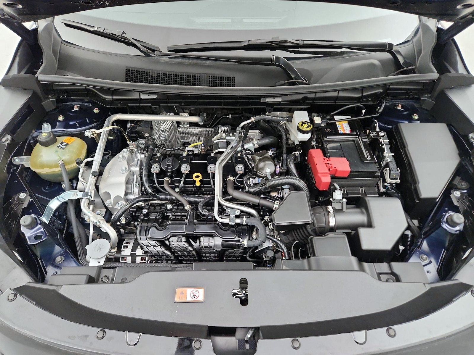 2025 Mitsubishi Outlander SE - Photo 25