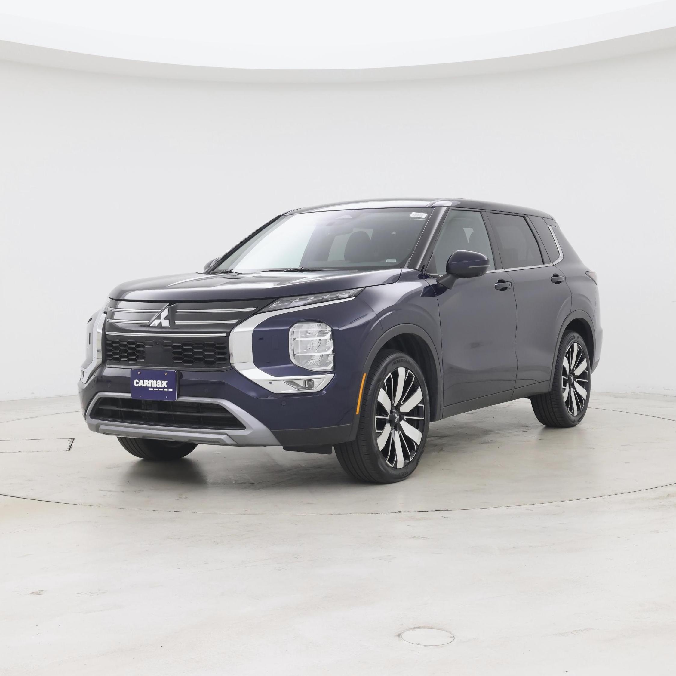 Thumbnail: 2025 Mitsubishi Outlander - 4