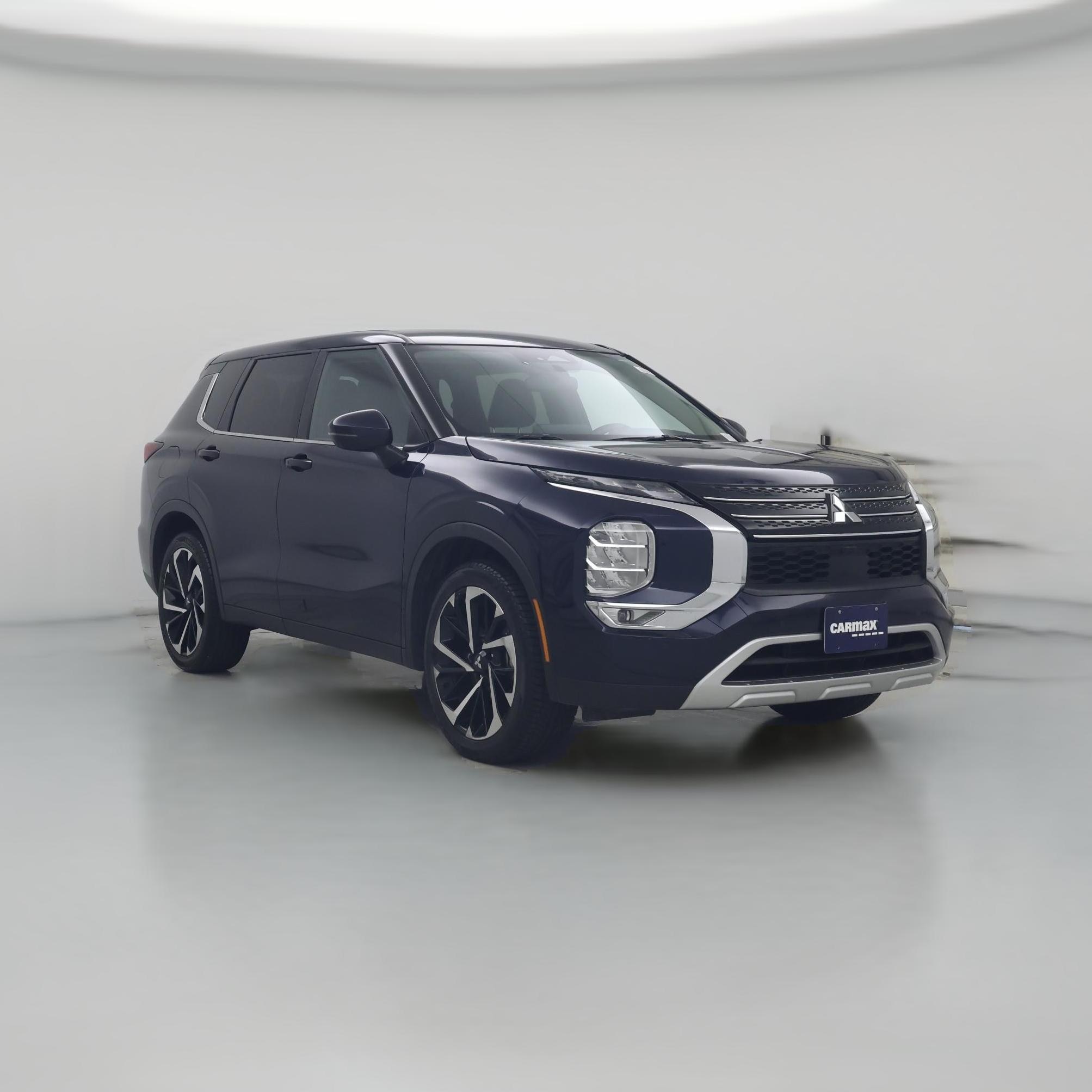 Thumbnail: 2024 Mitsubishi Outlander - 1