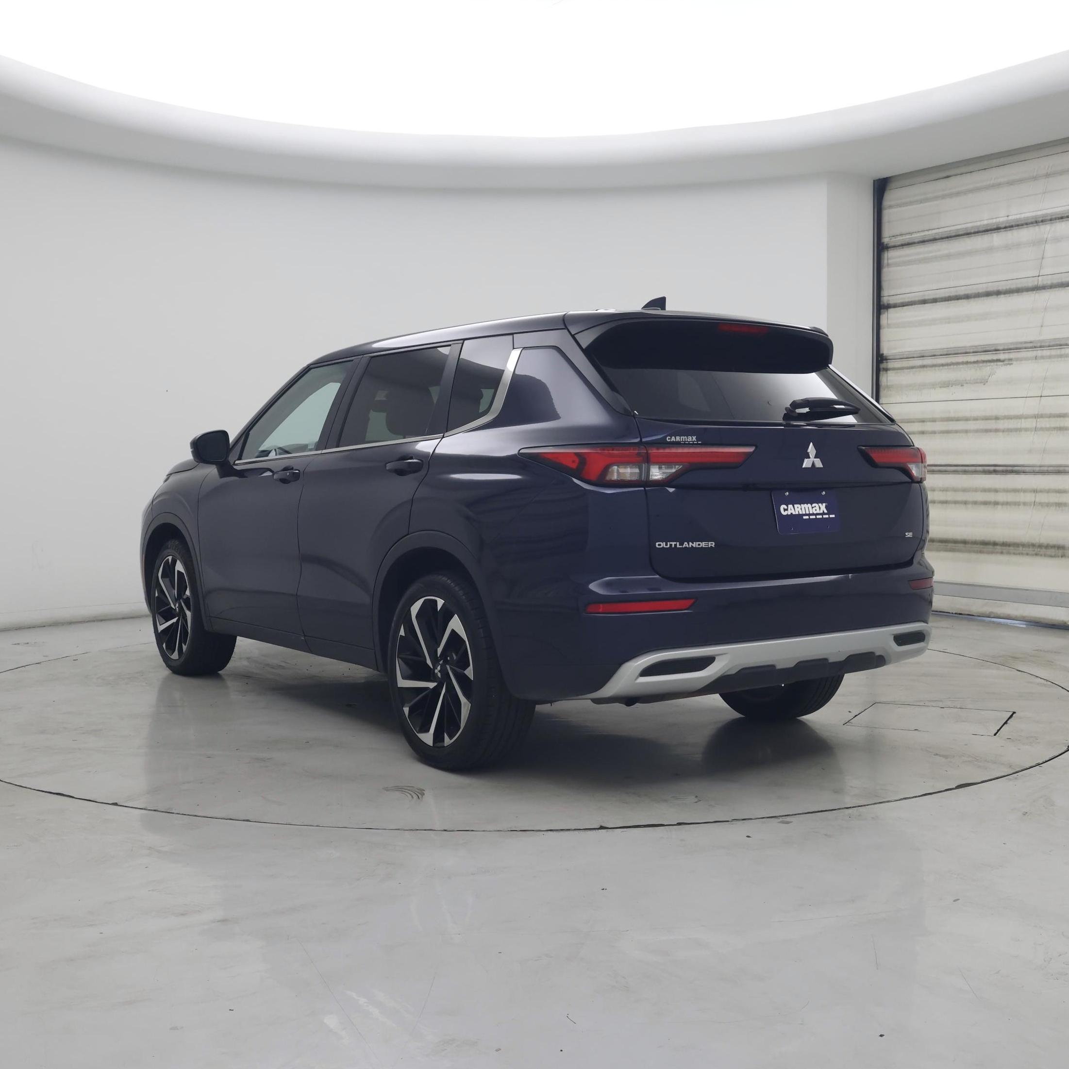 Thumbnail: 2024 Mitsubishi Outlander - 2