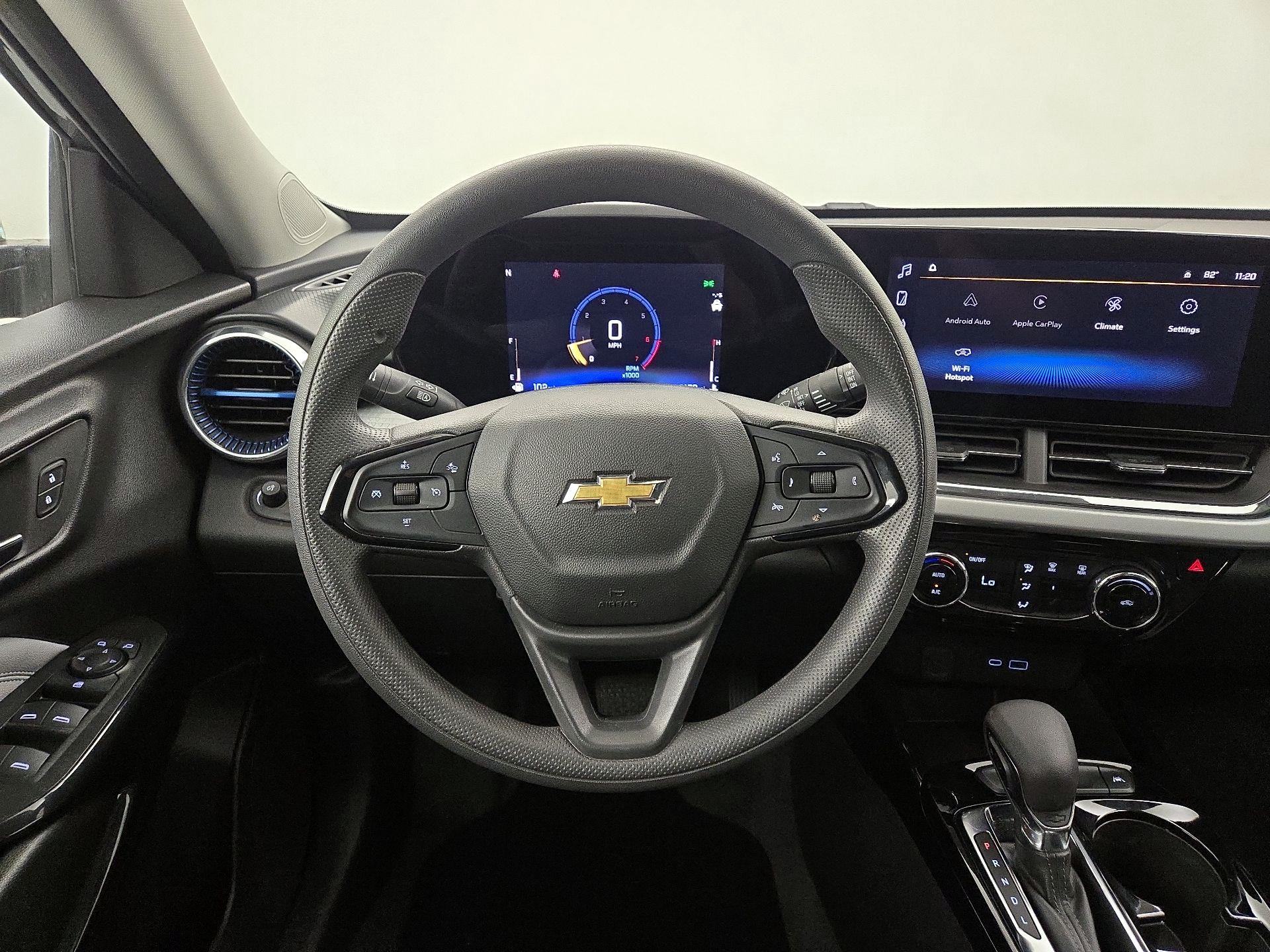 Thumbnail: 2025 Chevrolet Trax - 10