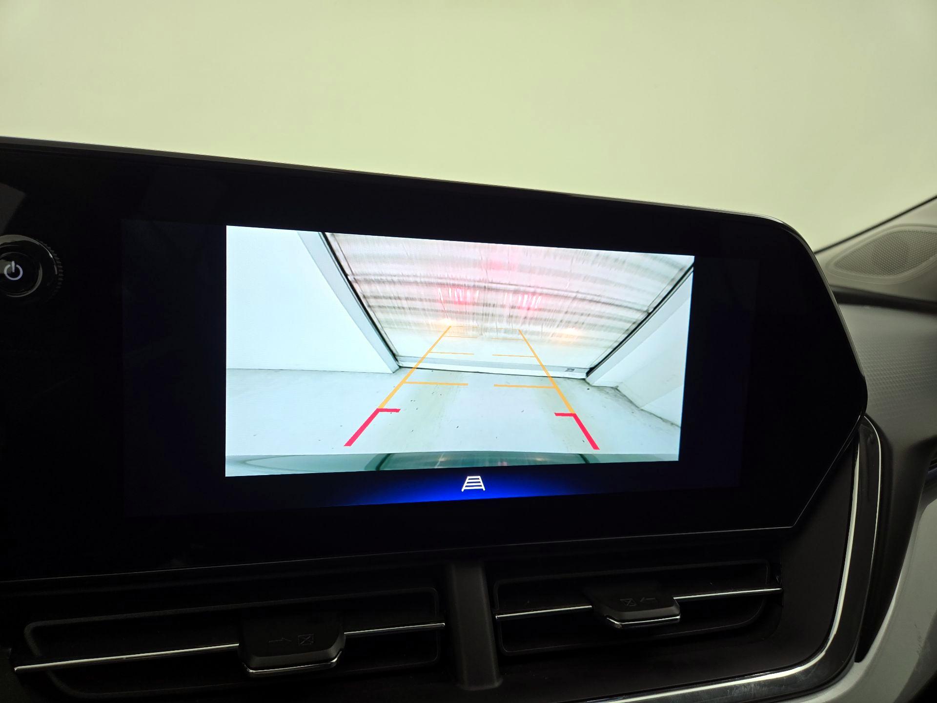 Thumbnail: 2025 Chevrolet Trax - 14
