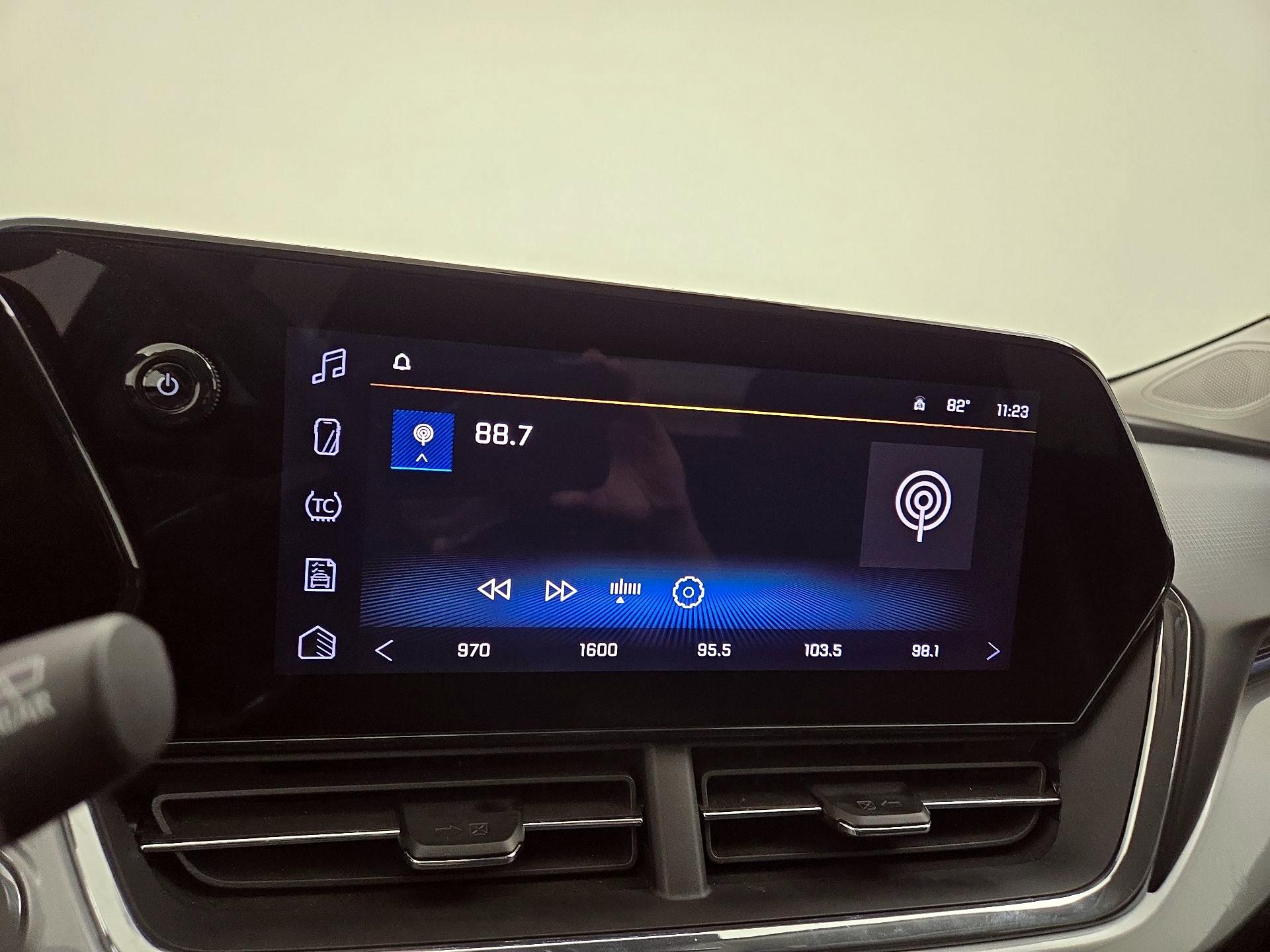 Thumbnail: 2025 Chevrolet Trax - 15