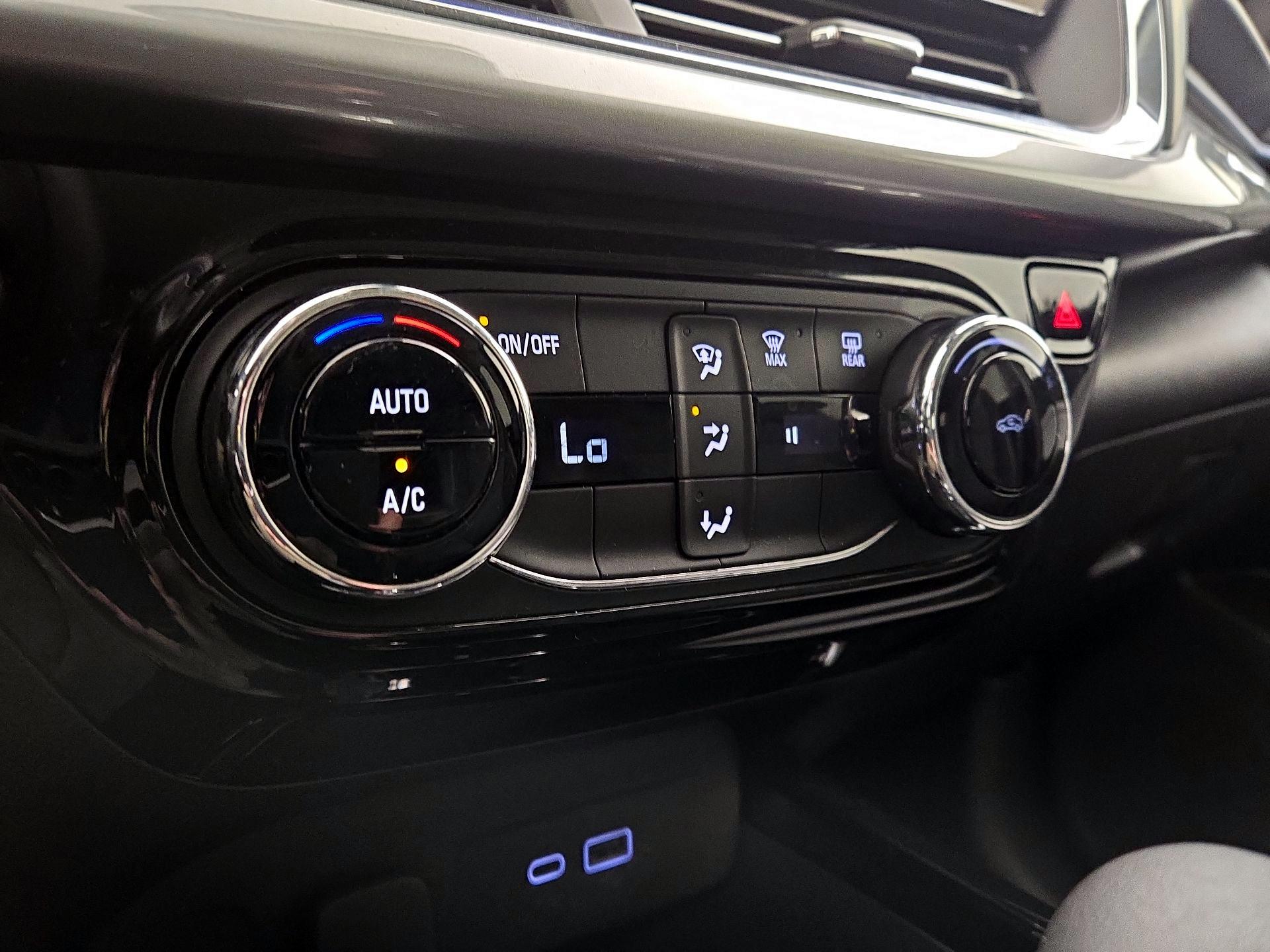 Thumbnail: 2025 Chevrolet Trax - 16