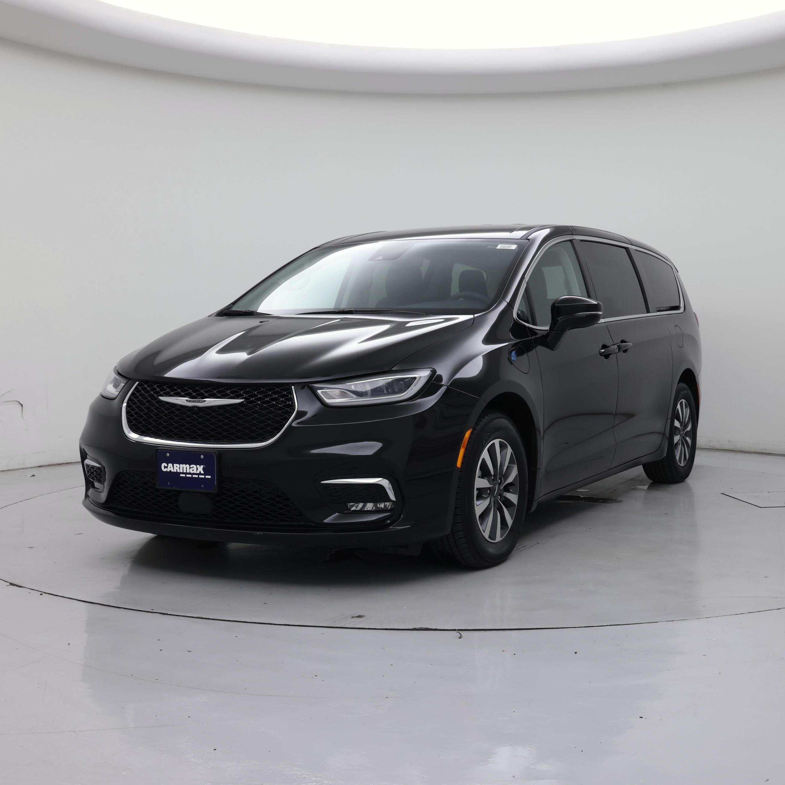 Thumbnail: 2024 Chrysler Pacifica - 4