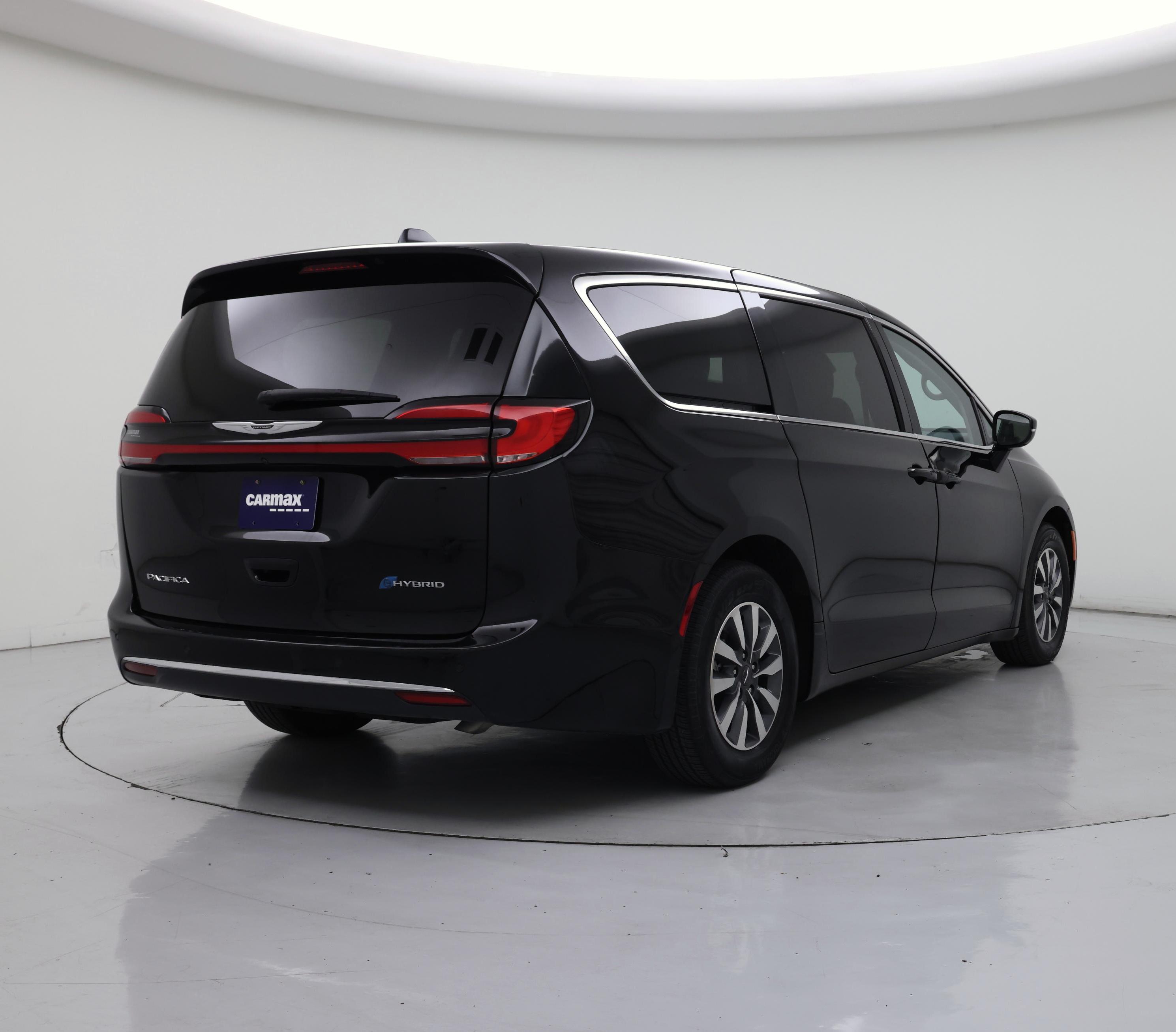 Thumbnail: 2024 Chrysler Pacifica - 8