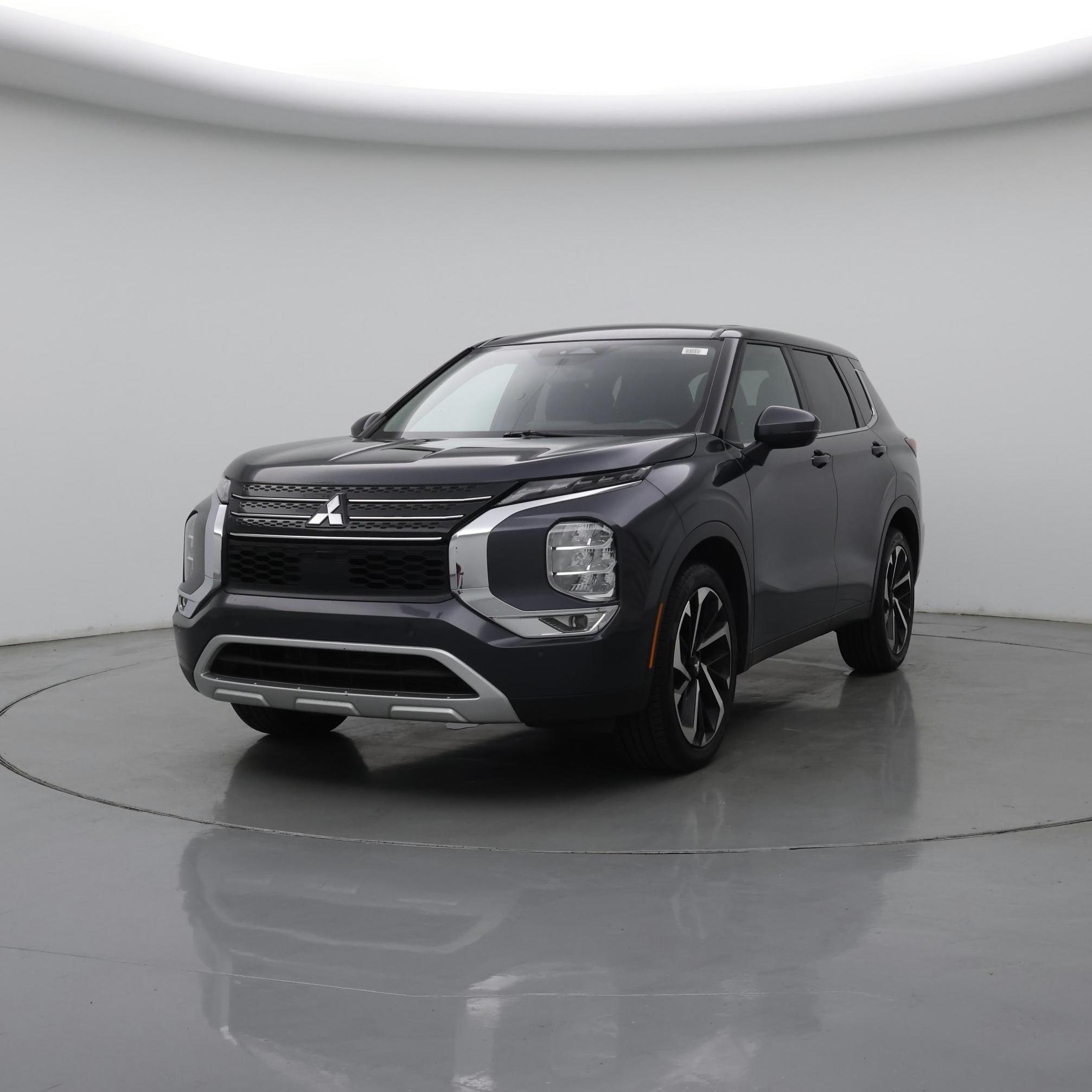 Thumbnail: 2024 Mitsubishi Outlander - 4
