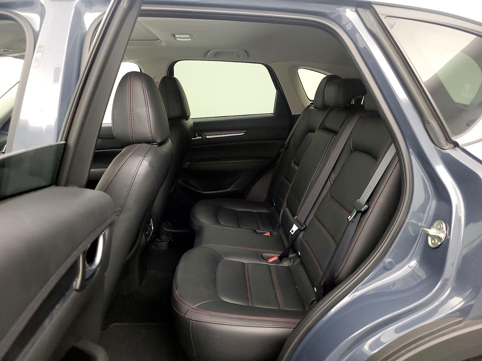 2025 Mazda CX-5 S Preferred package - Photo 21