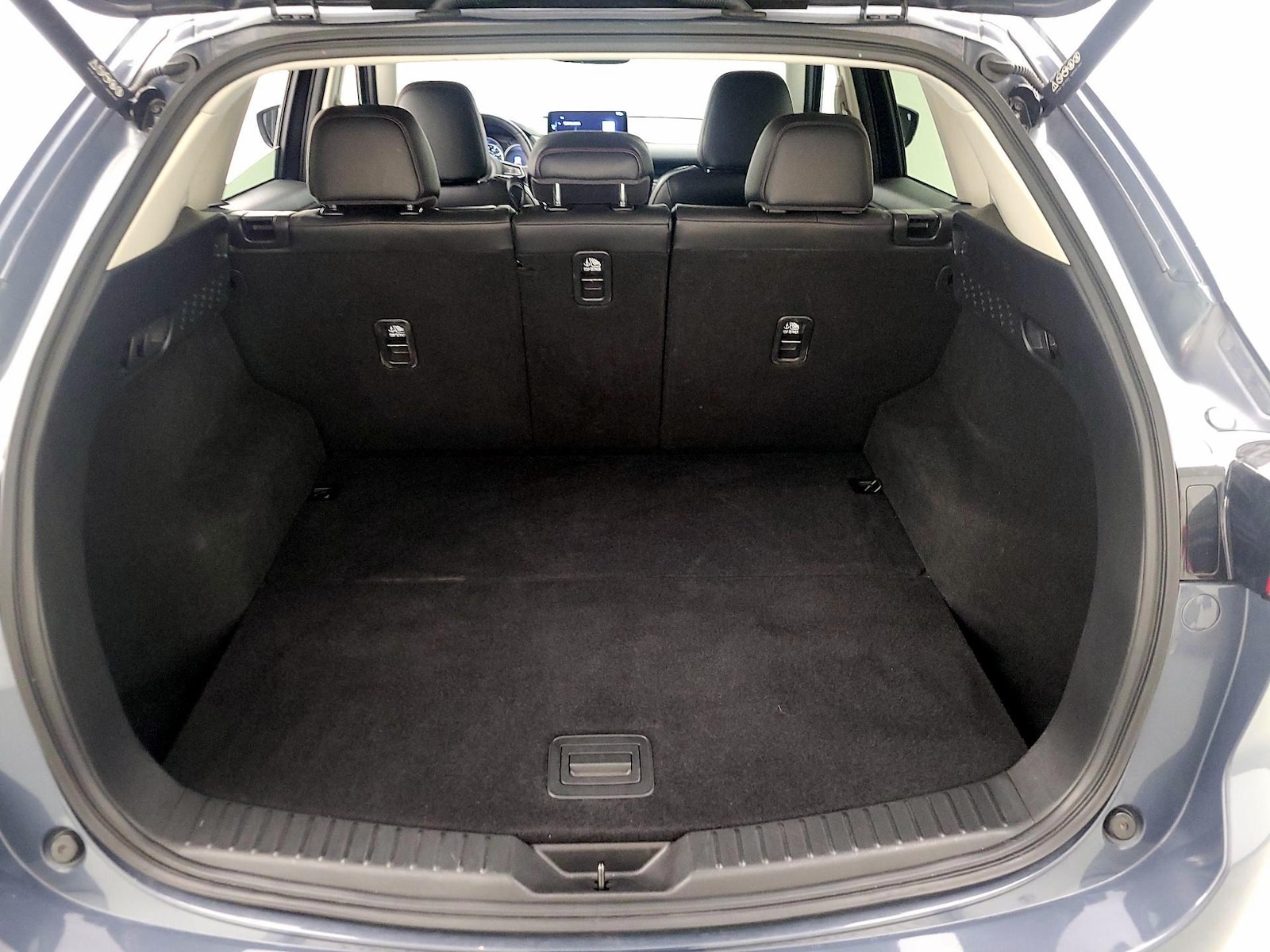 2025 Mazda CX-5 S Preferred package - Photo 22