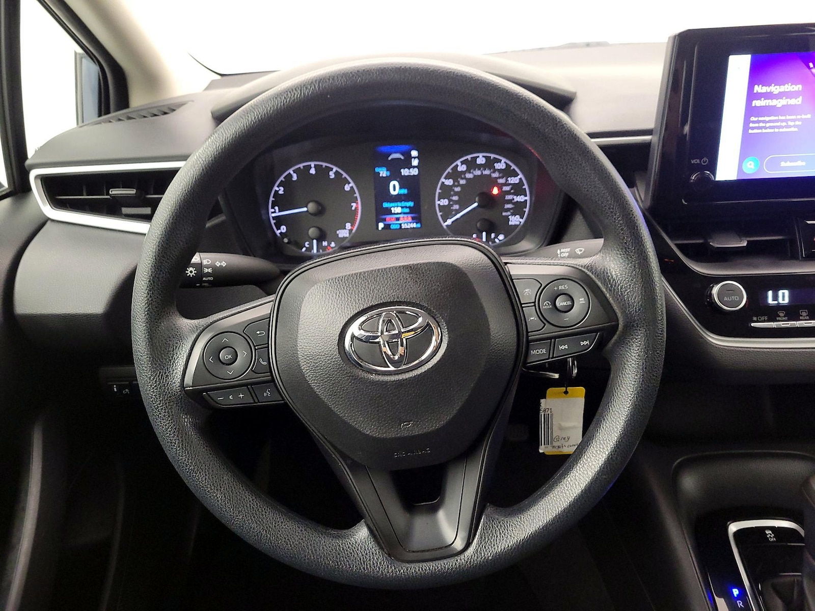 2024 Toyota Corolla LE - Photo 11