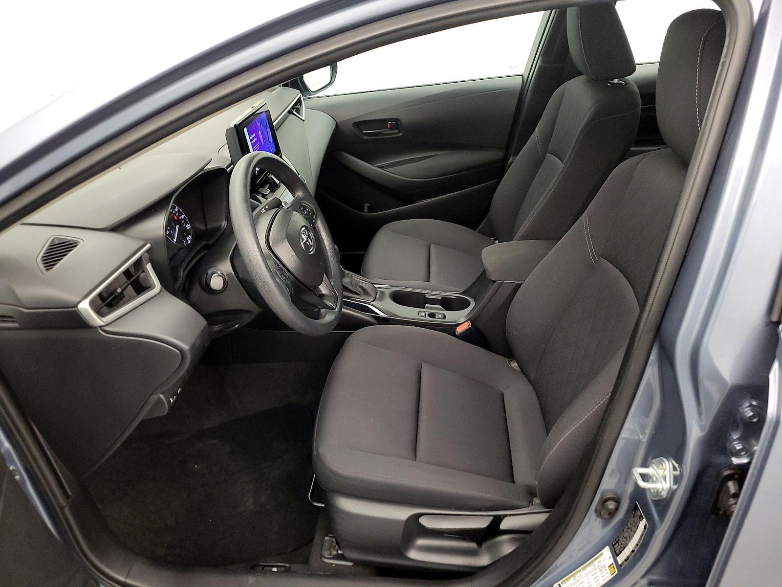 2024 Toyota Corolla LE - Photo 12