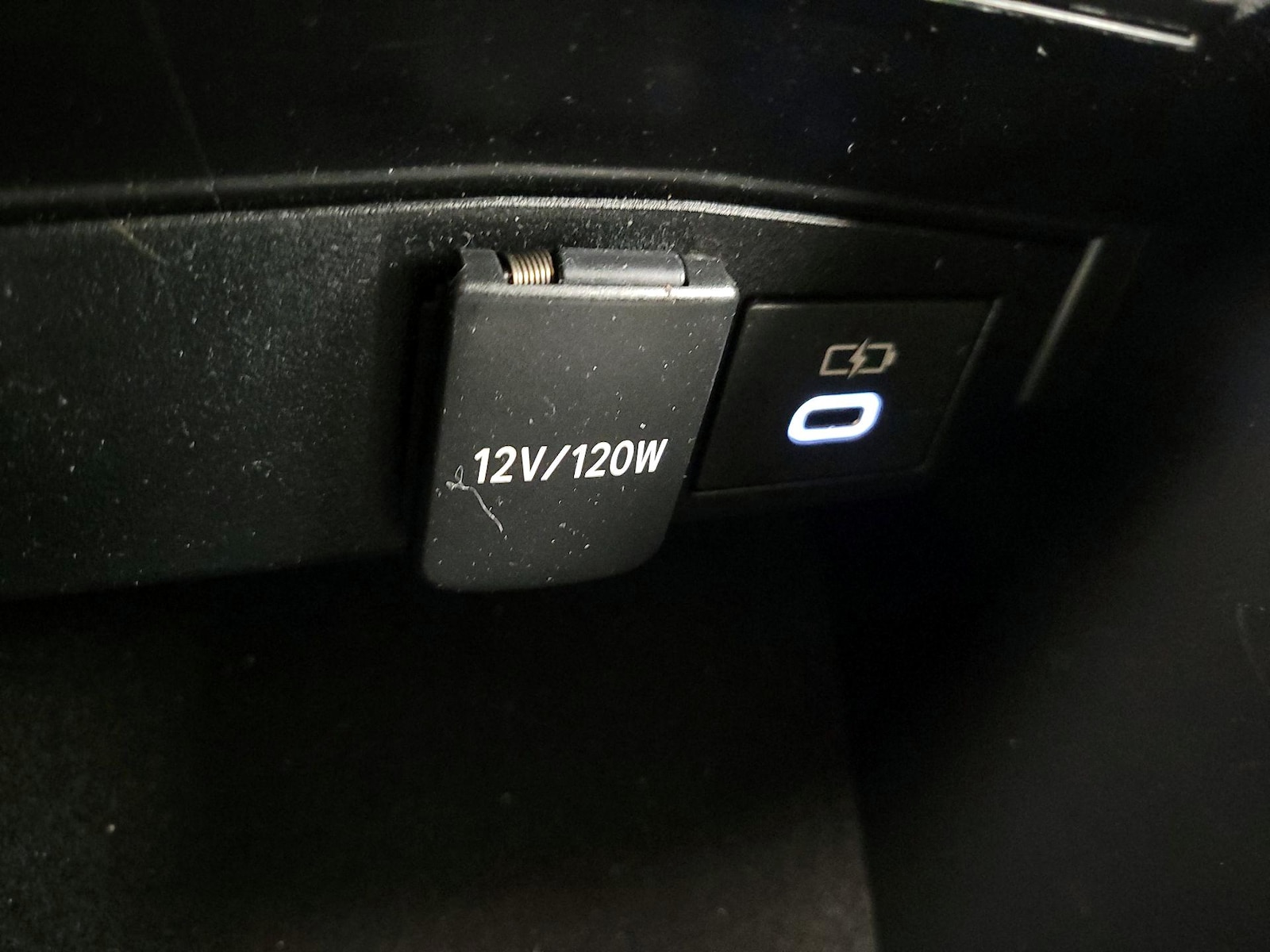 2024 Toyota Corolla LE - Photo 19