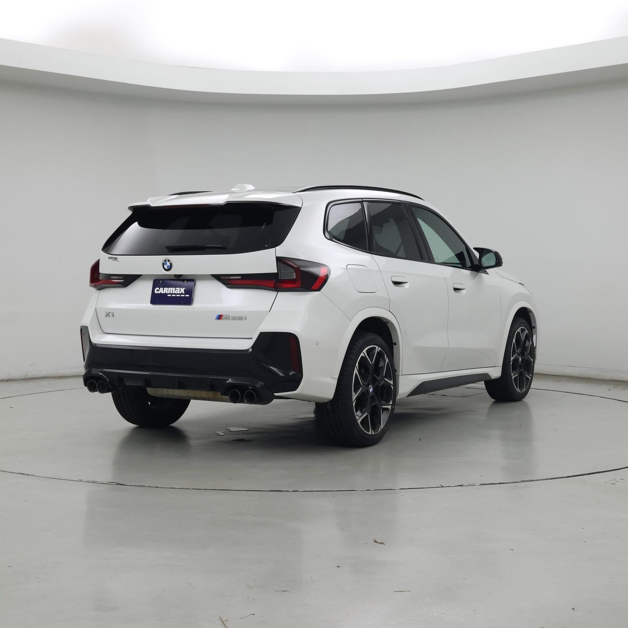 Thumbnail: 2024 BMW X1 - 8