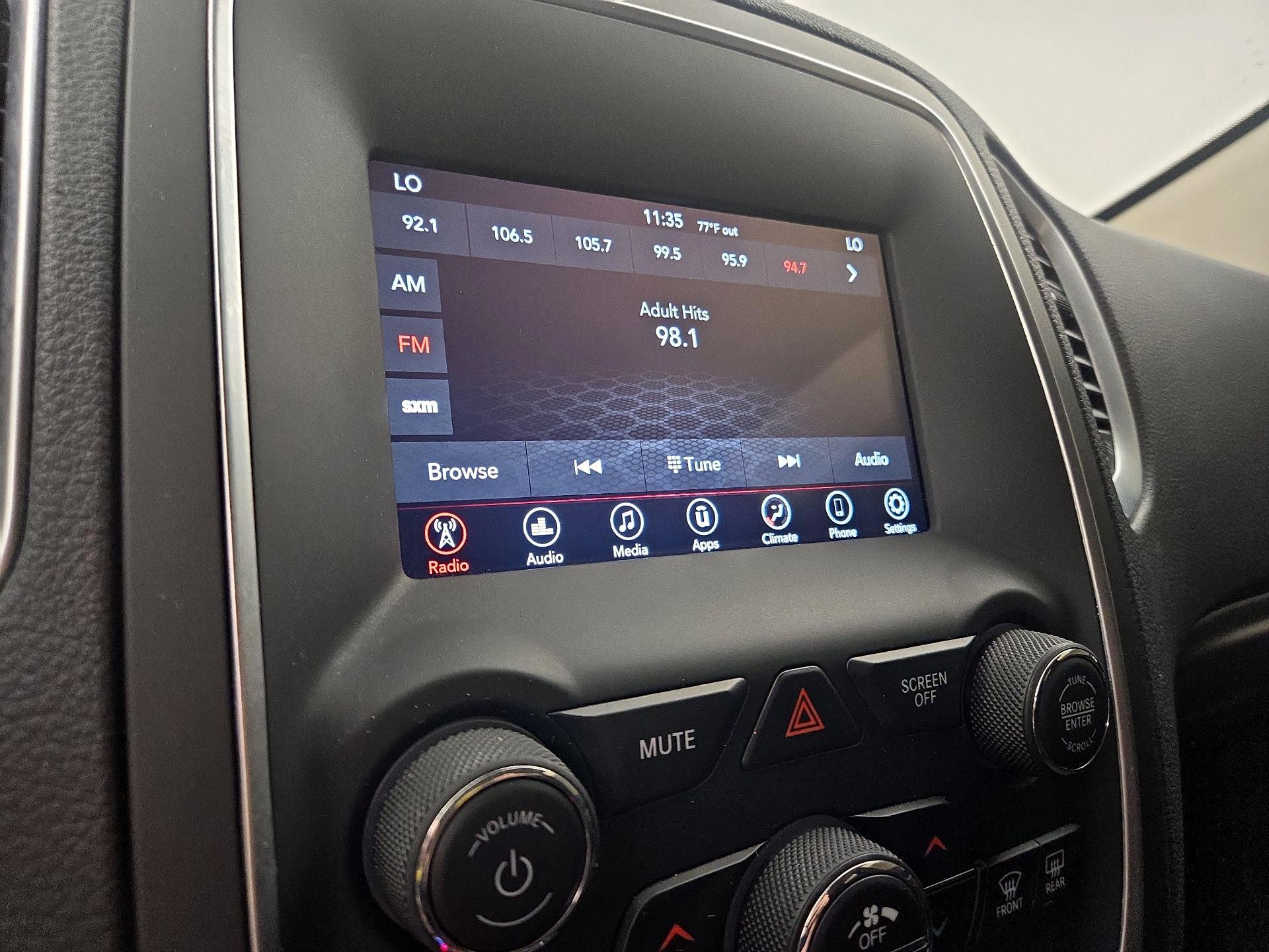 Thumbnail: 2020 Dodge Durango - 15